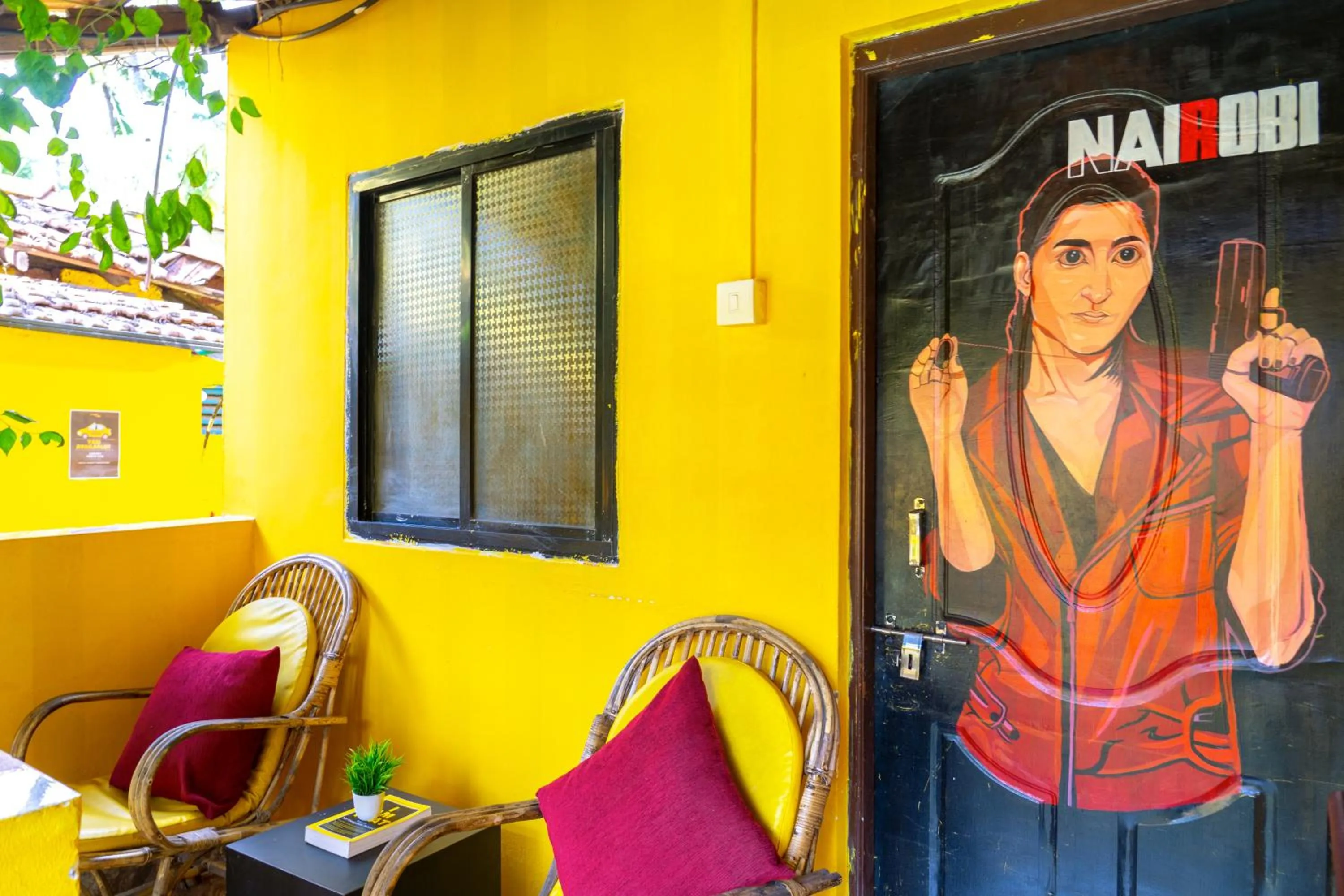 Seating area in Whoopers Hostel Palolem