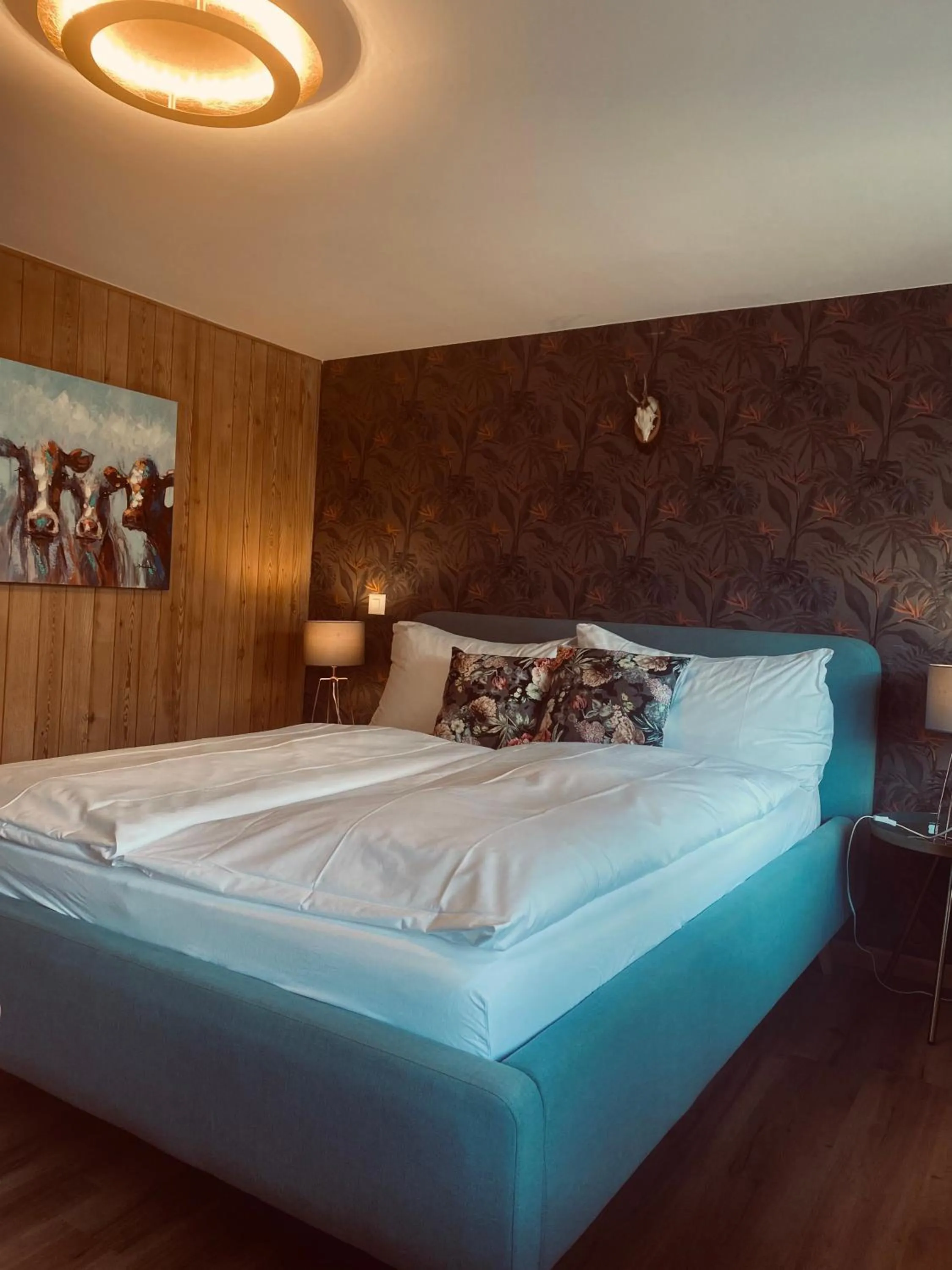 Bed in Boutique Hotel Bellevue B&B am Brienzersee Iseltwald Interlaken