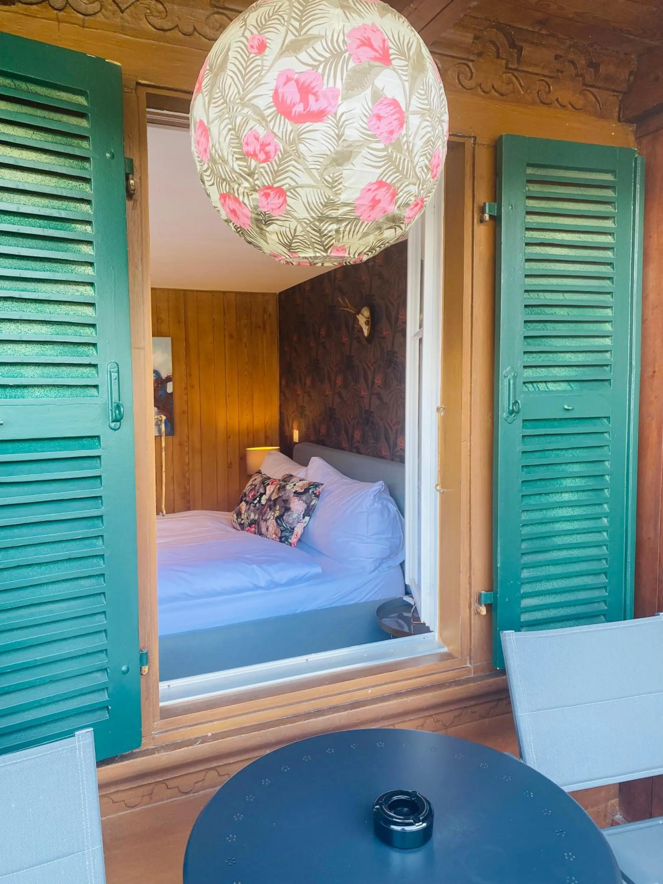 Bed in Boutique Hotel Bellevue B&B am Brienzersee Iseltwald Interlaken