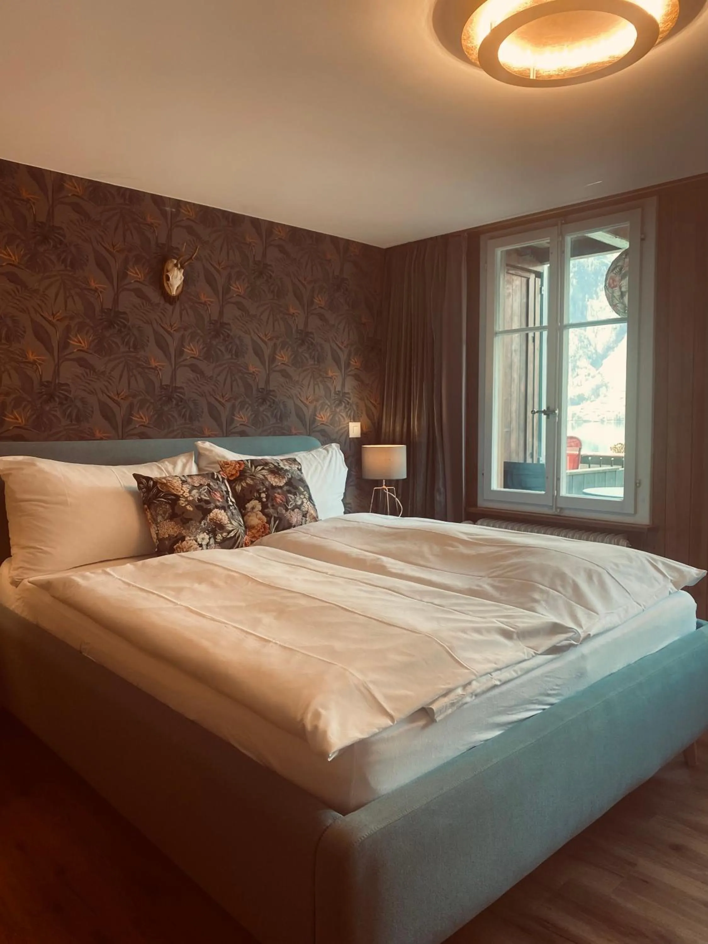 Bed in Boutique Hotel Bellevue B&B am Brienzersee Iseltwald Interlaken