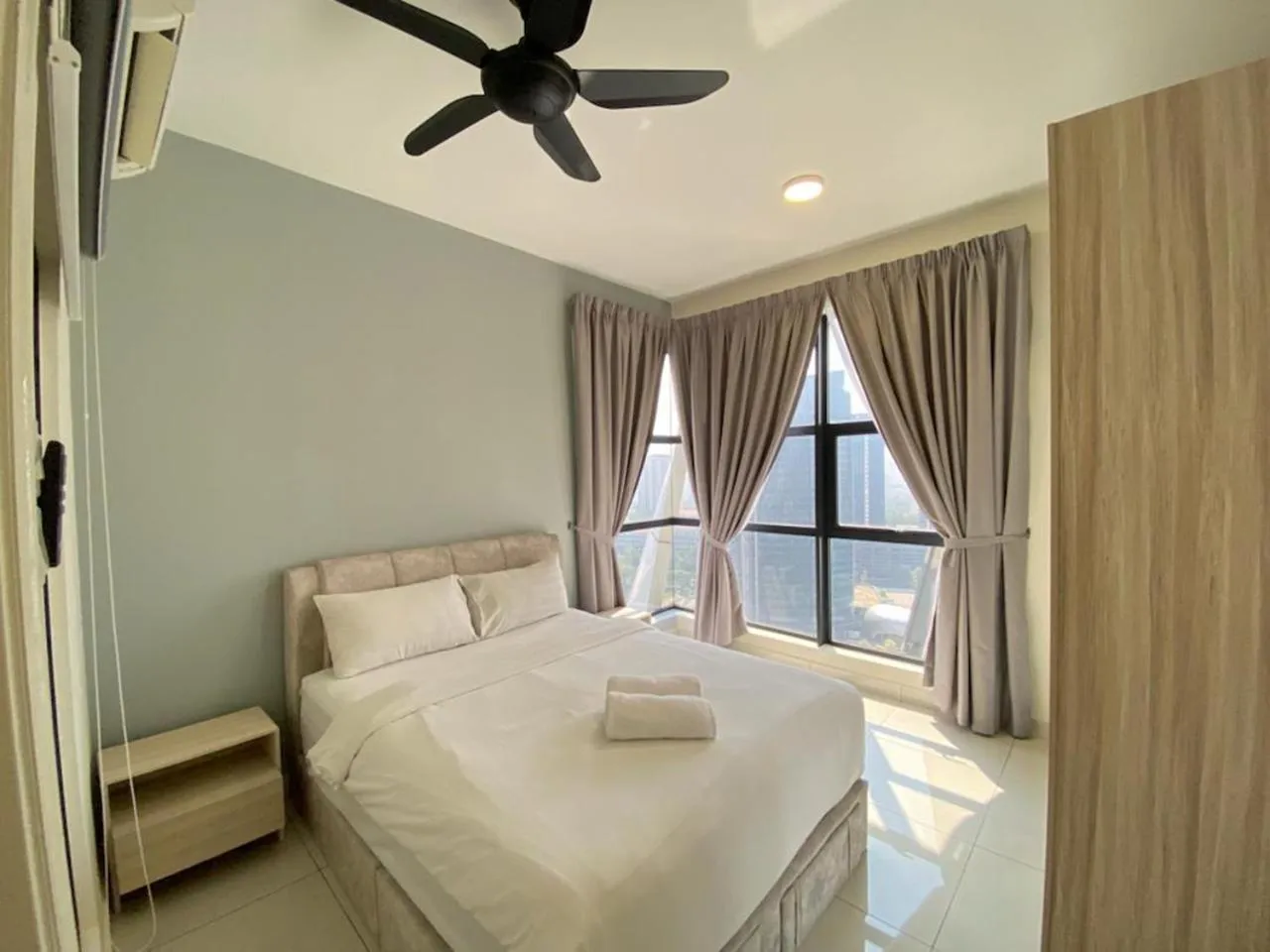 Bed in Arte Mont Kiara by CozyNest