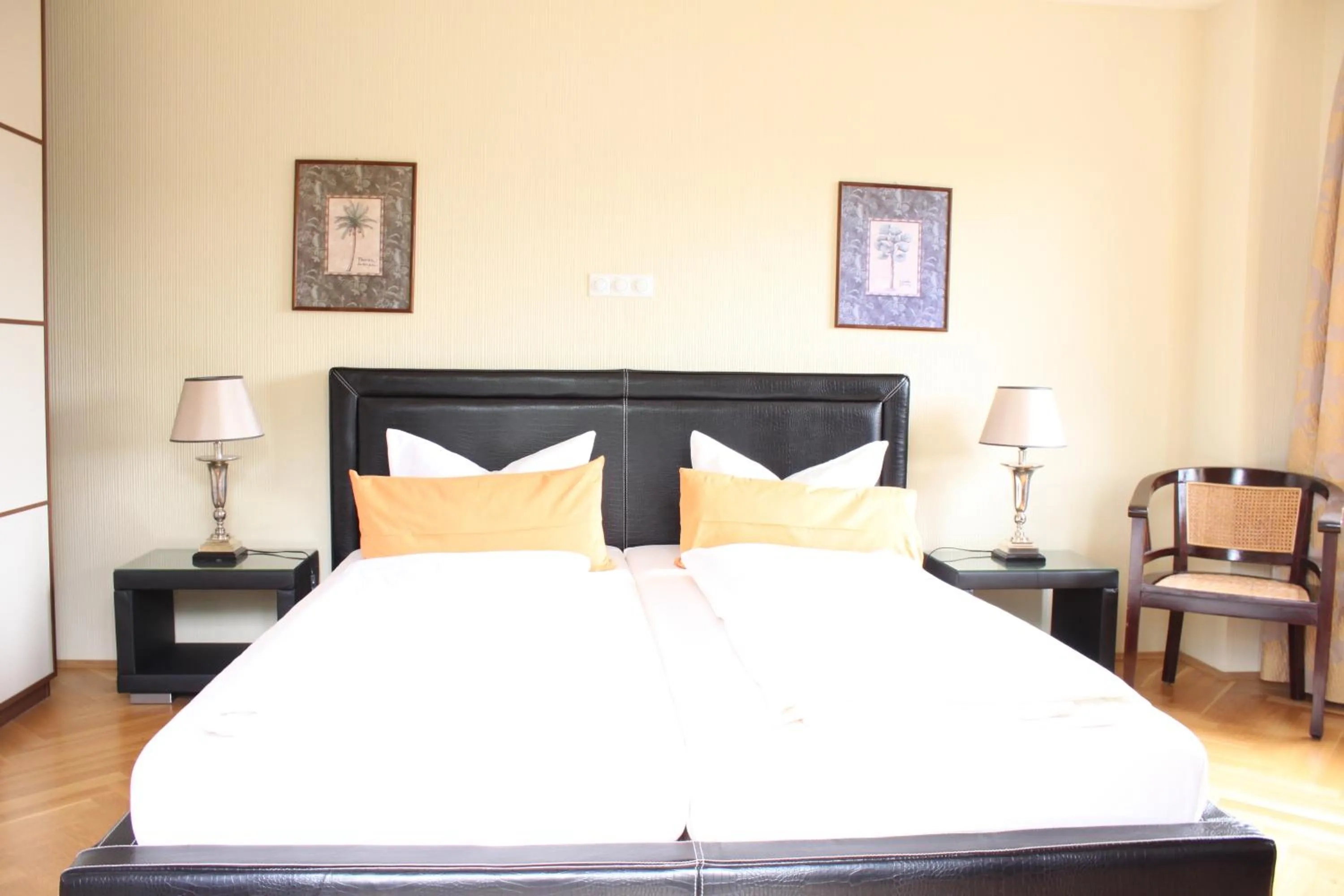 Bed in Hotel Villa Sommer