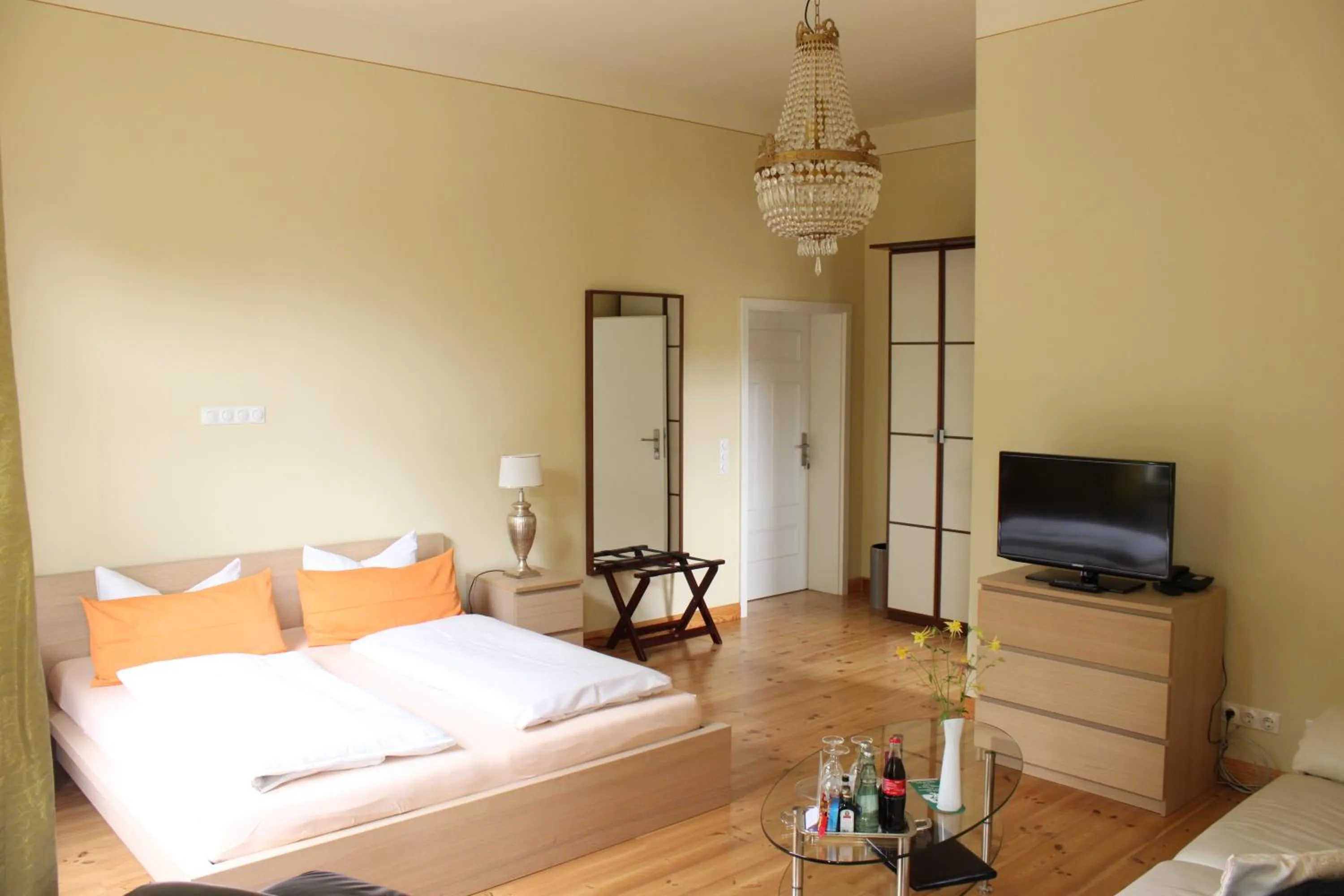 Photo of the whole room, Bed in Hotel Villa Sommer