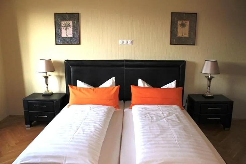 Bed in Hotel Villa Sommer