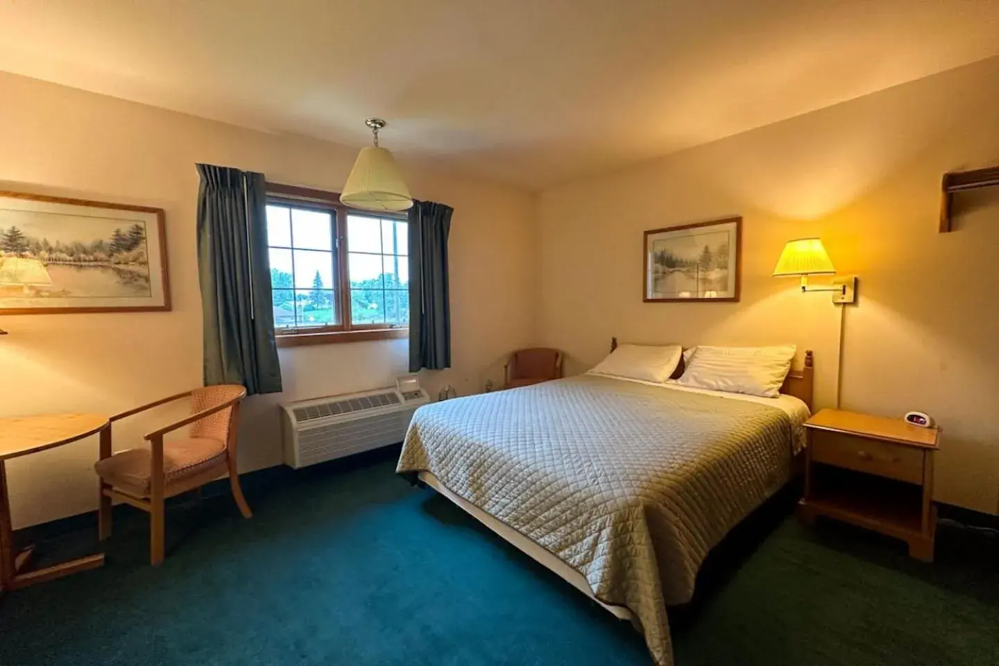 Queen Room in Camp 28 Queen Room in Camp 28