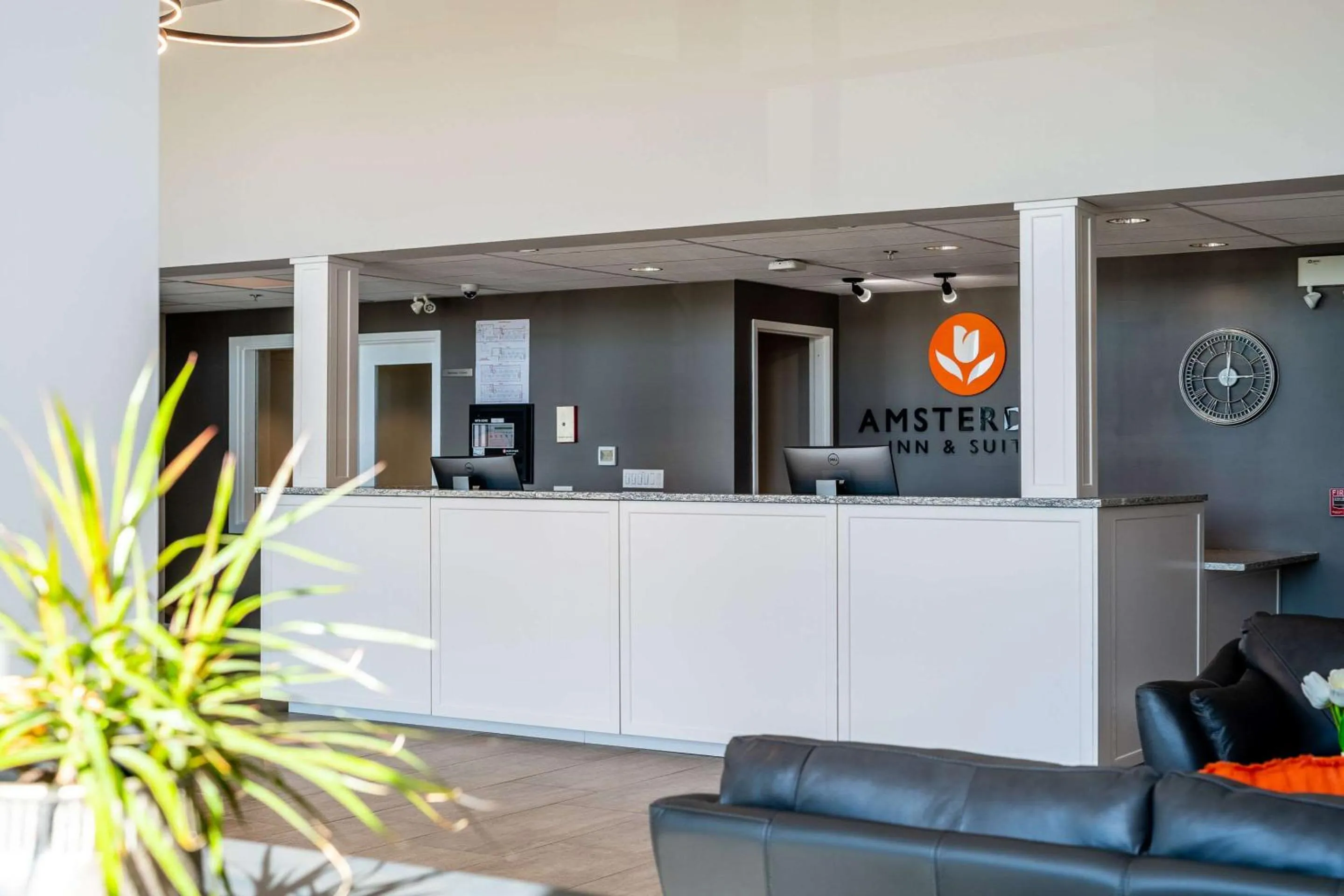 Lobby or reception in Amsterdam Inn & Suites, an Ascend Collection Hotel
