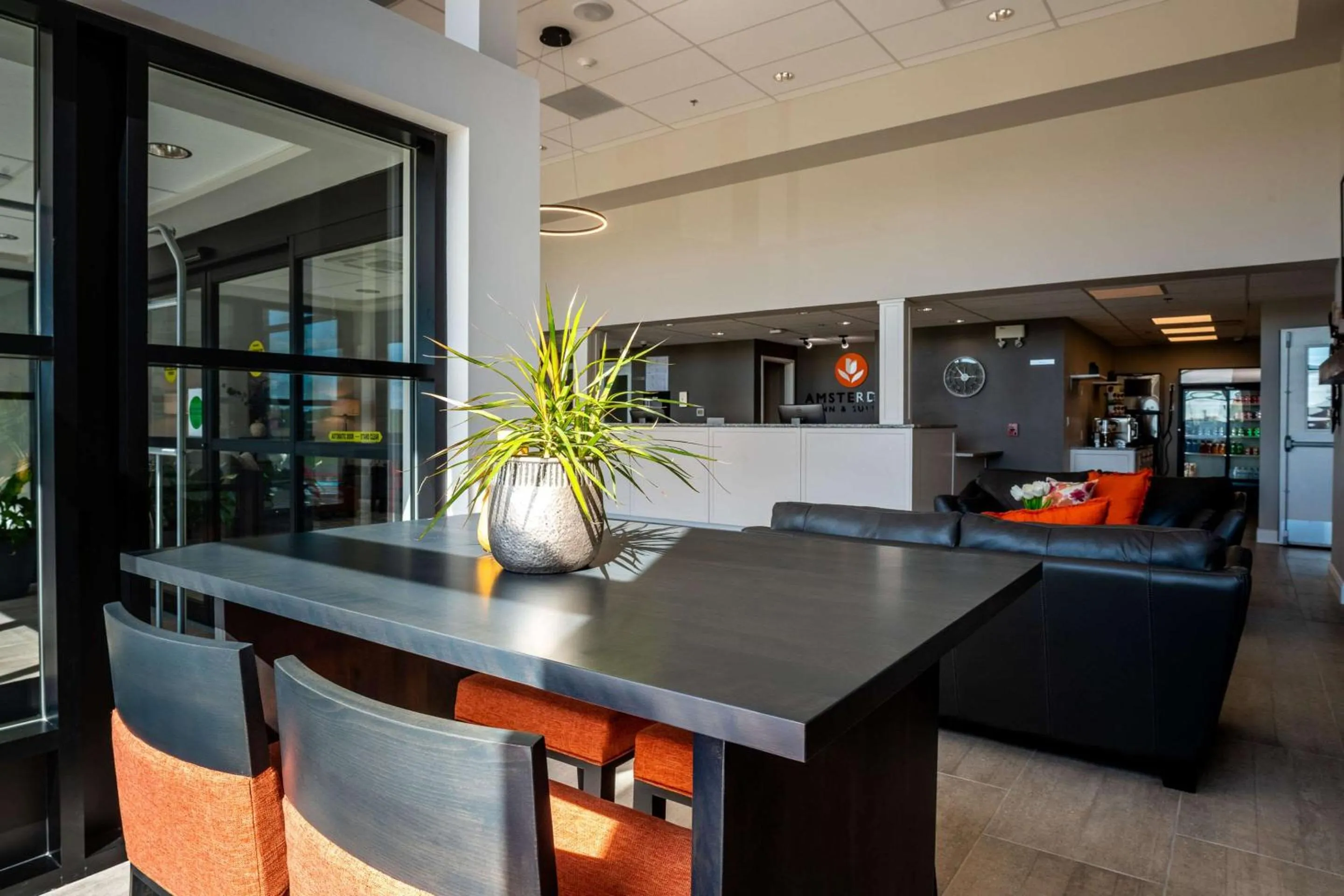 Lobby or reception in Amsterdam Inn & Suites, an Ascend Collection Hotel