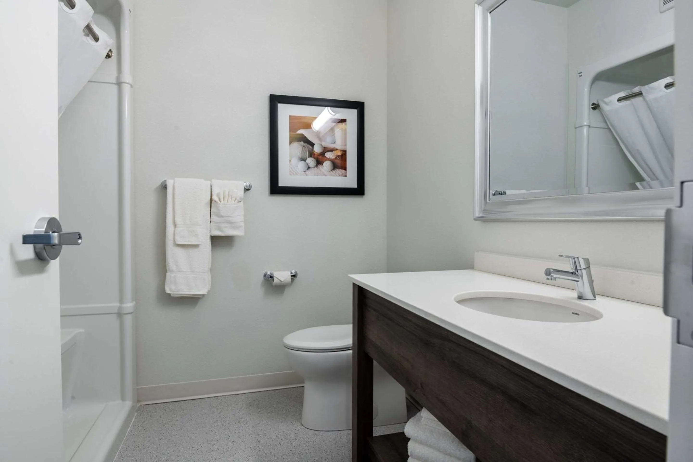 Bedroom in Amsterdam Inn & Suites, an Ascend Collection Hotel