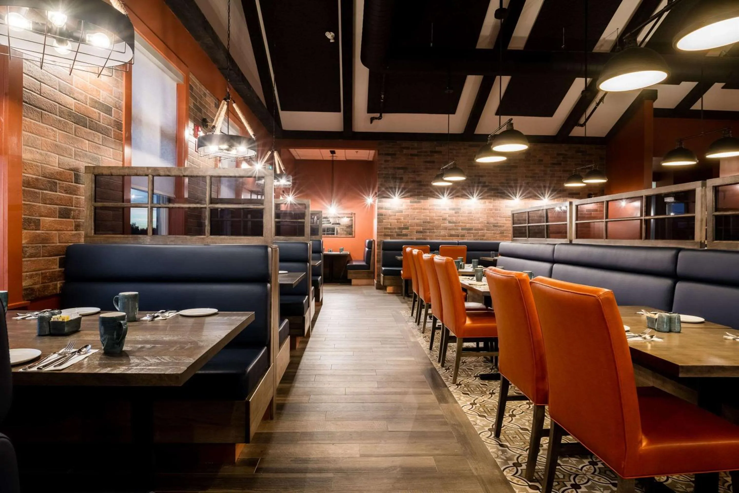 Restaurant/places to eat in Amsterdam Inn & Suites, an Ascend Collection Hotel