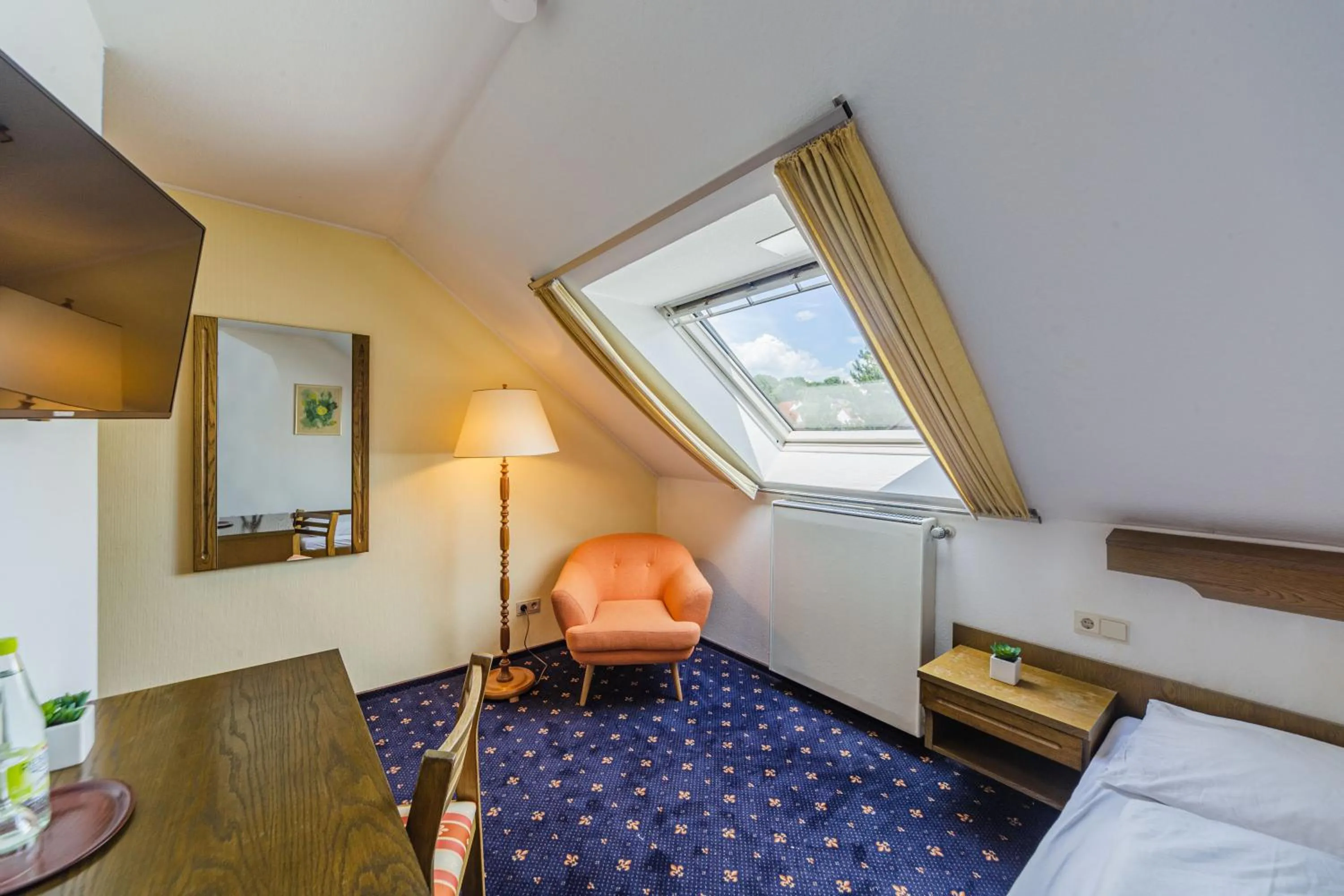 Bed in Hotel Franken