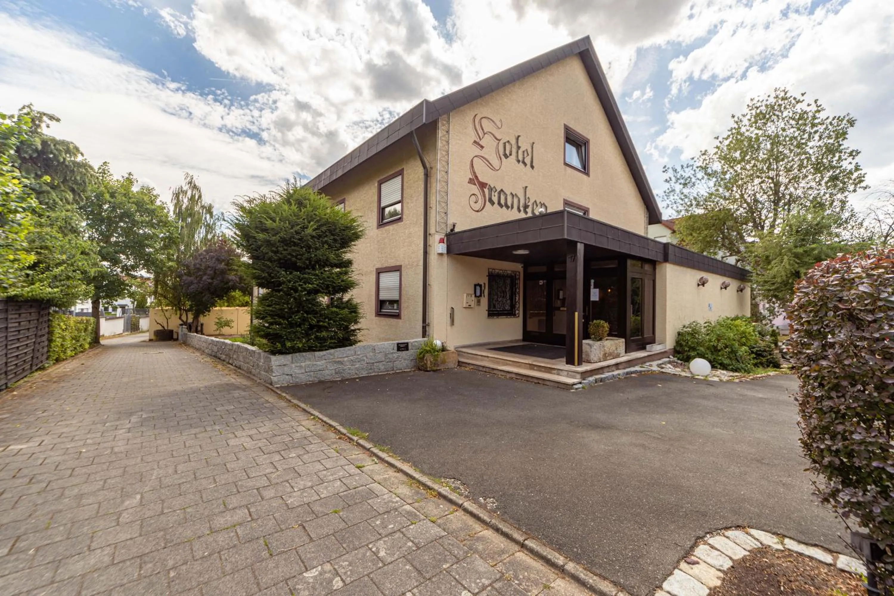 Property building in Hotel Franken