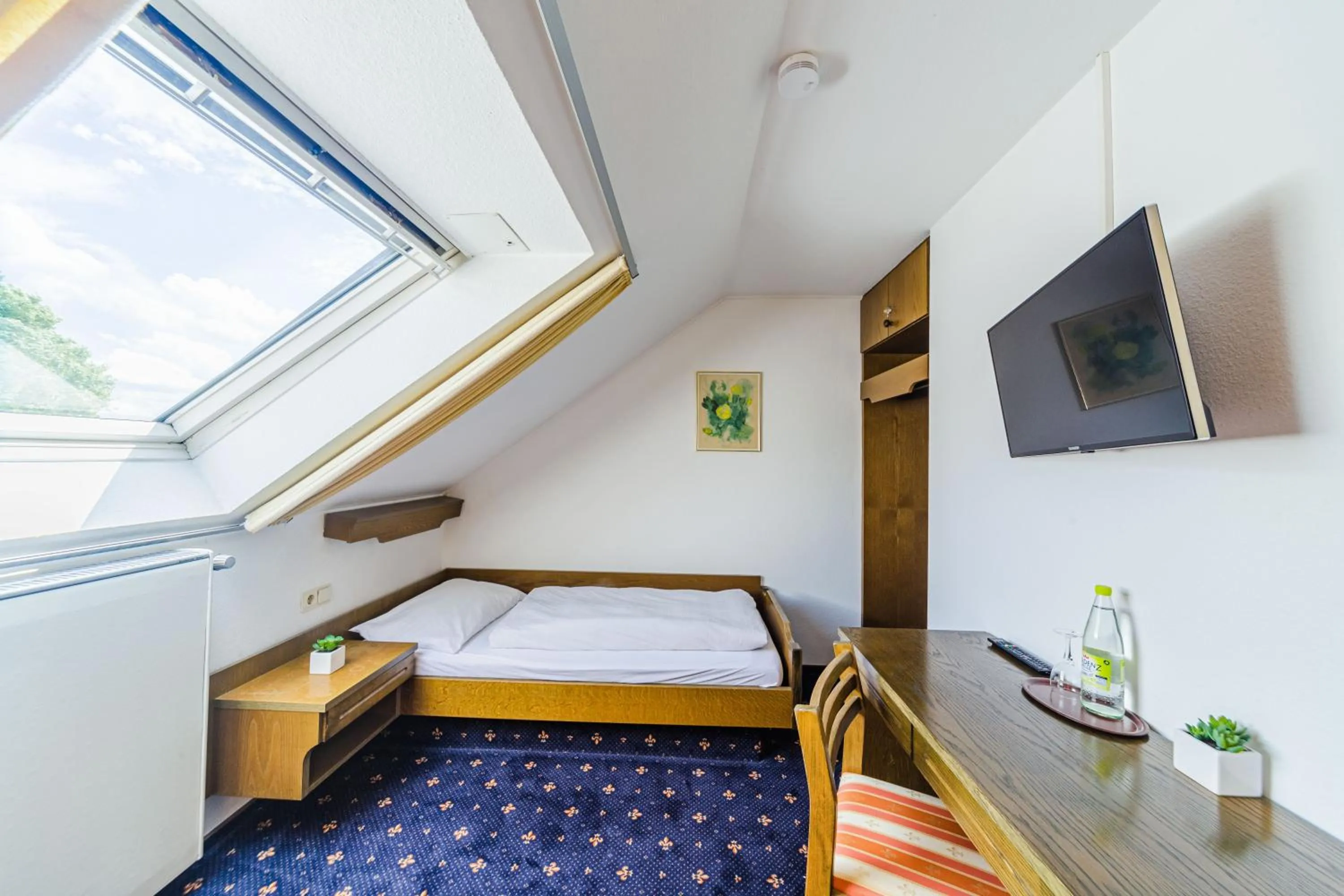 Bed in Hotel Franken