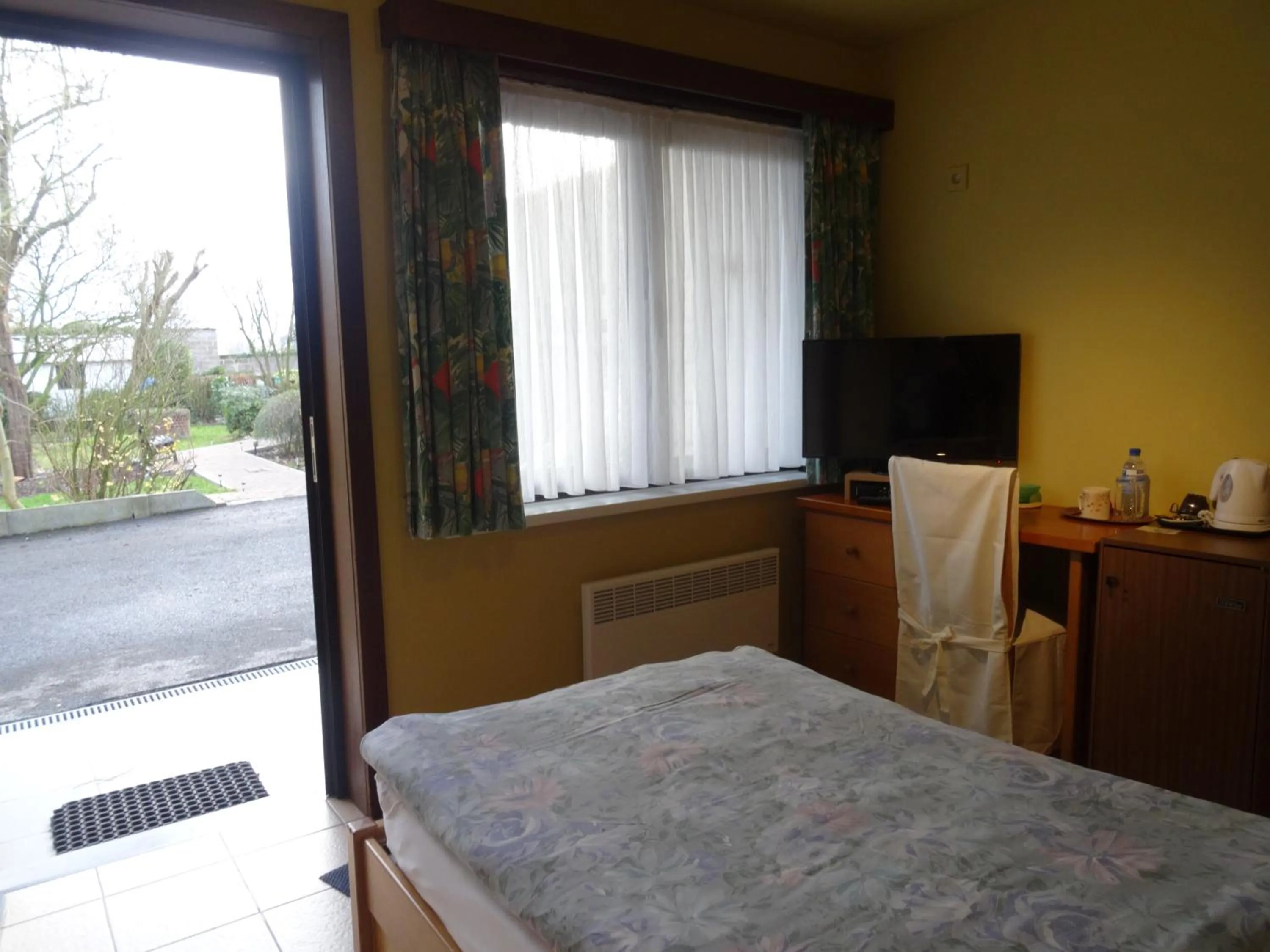 Bedroom, Bed in Hostellerie Daiseldaele