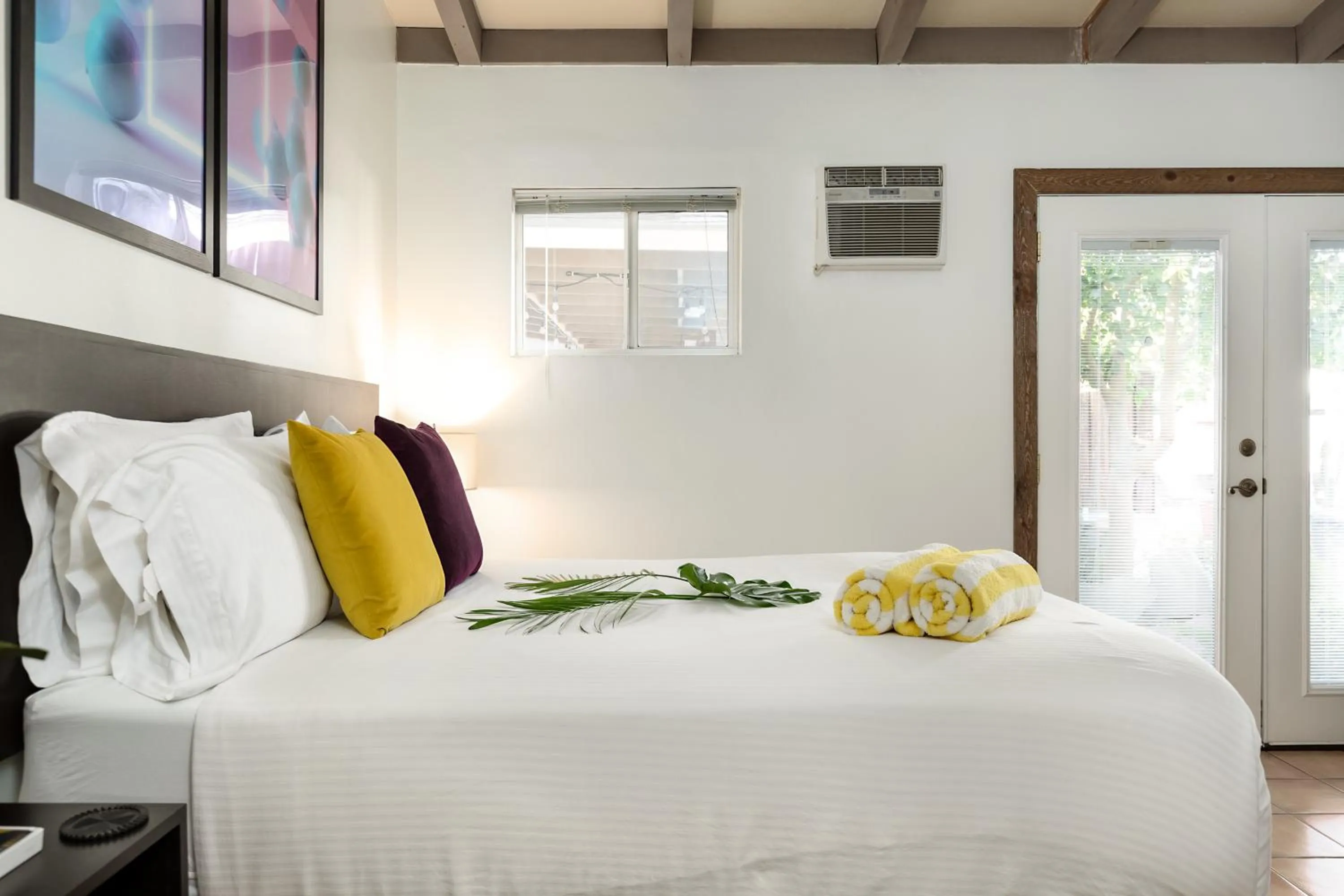 Bed in Float Palm Springs - Adults Only