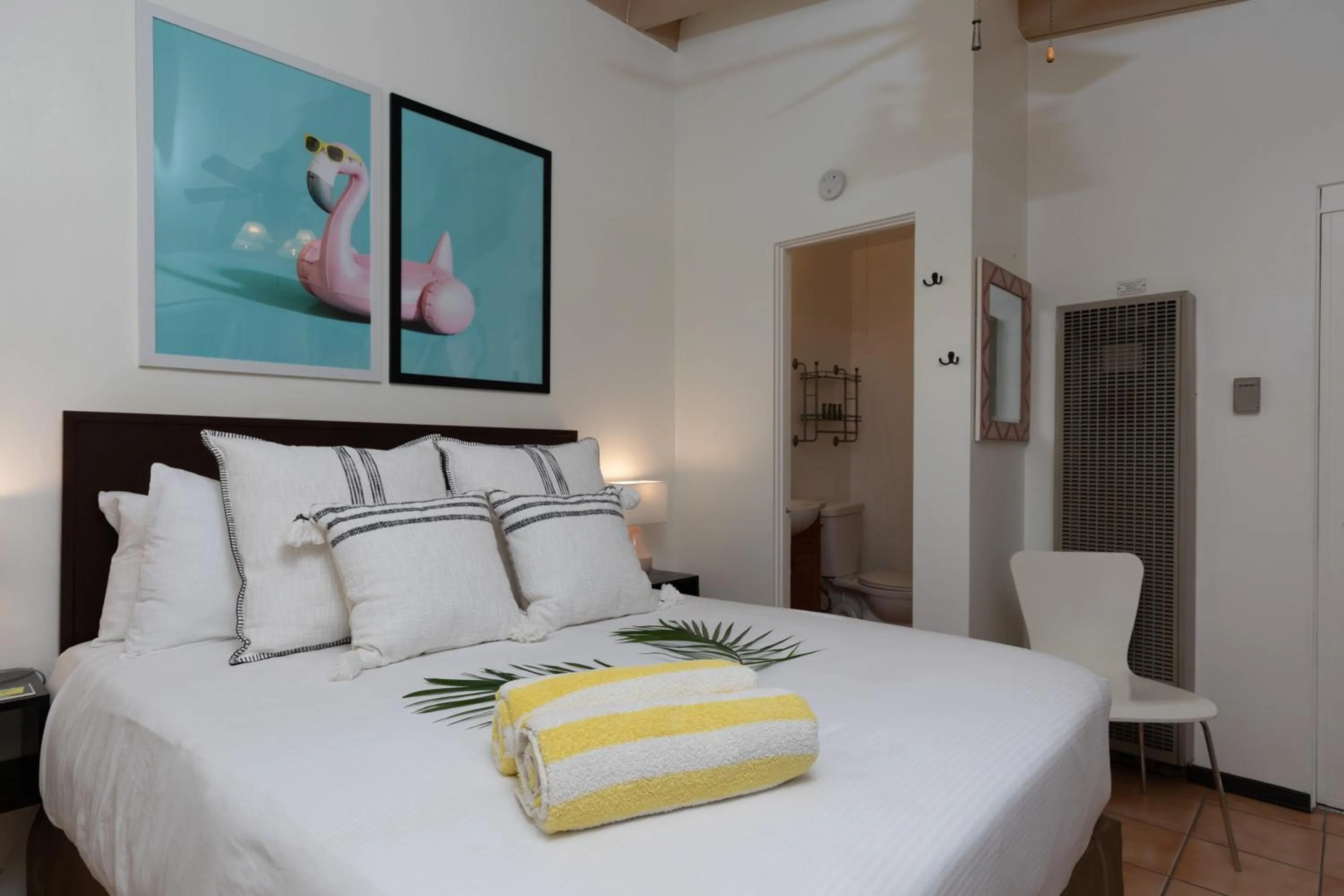 Bed in Float Palm Springs - Adults Only