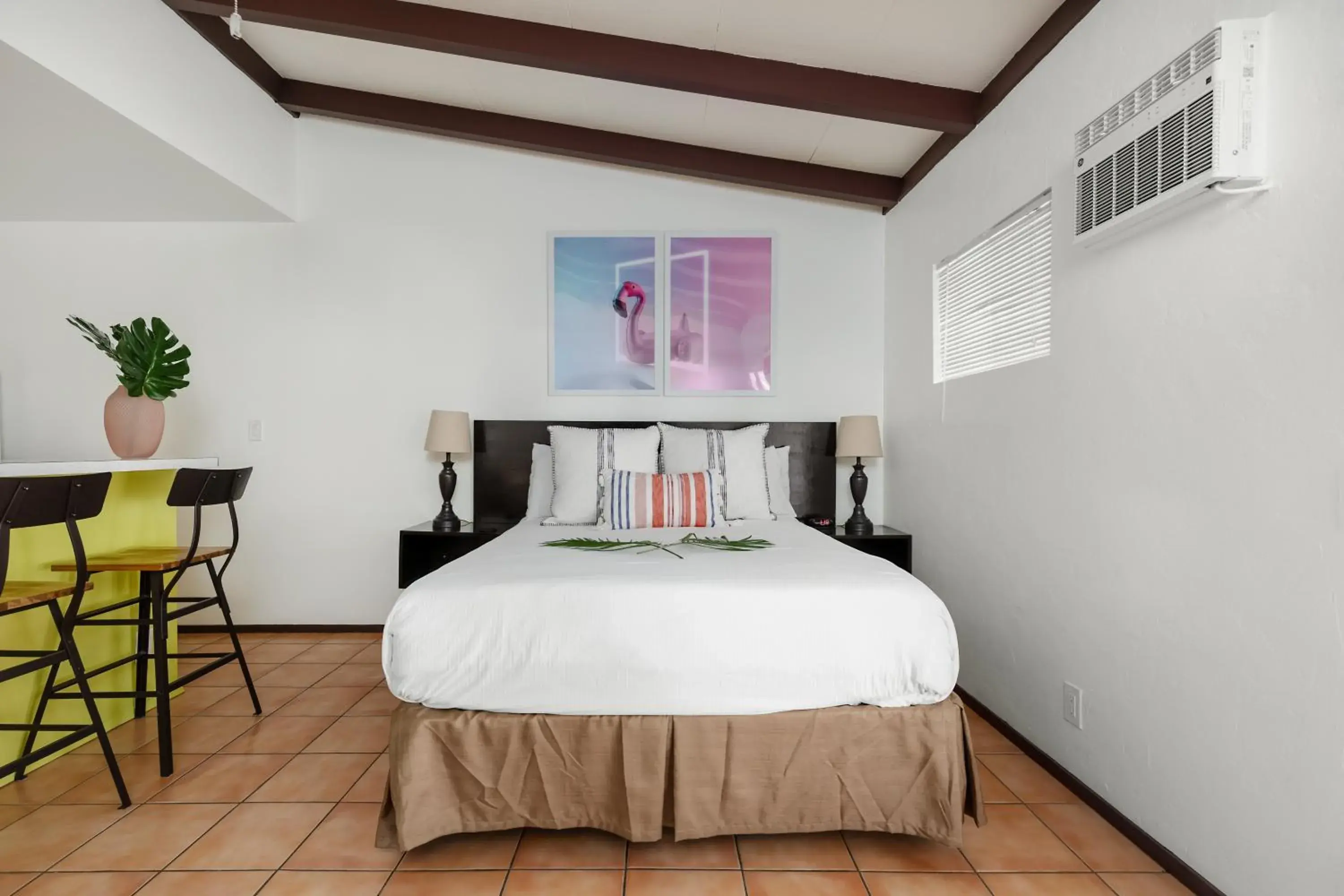 Bed in Float Palm Springs - Adults Only Bed in Float Palm Springs - Adults Only