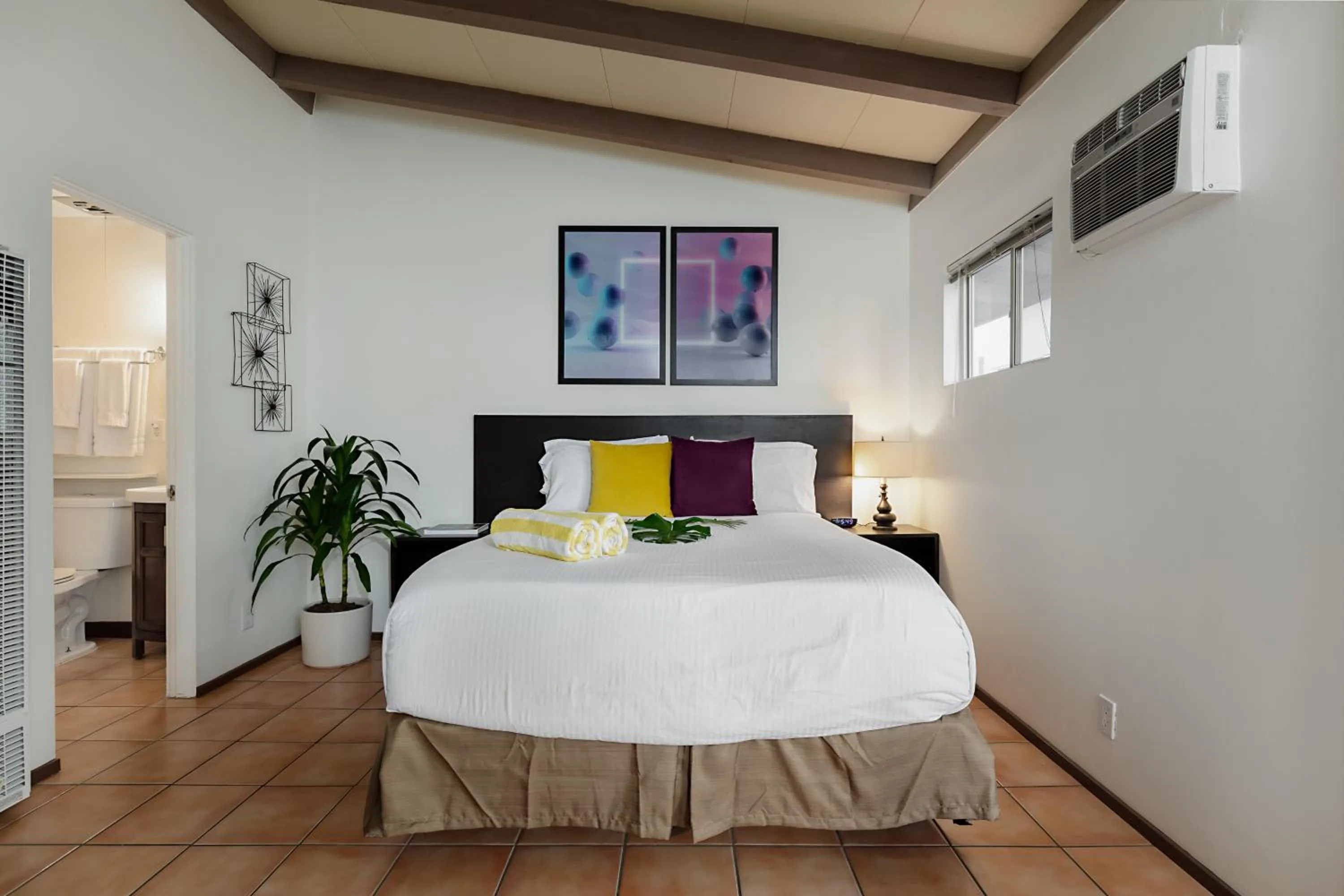 Bed in Float Palm Springs - Adults Only