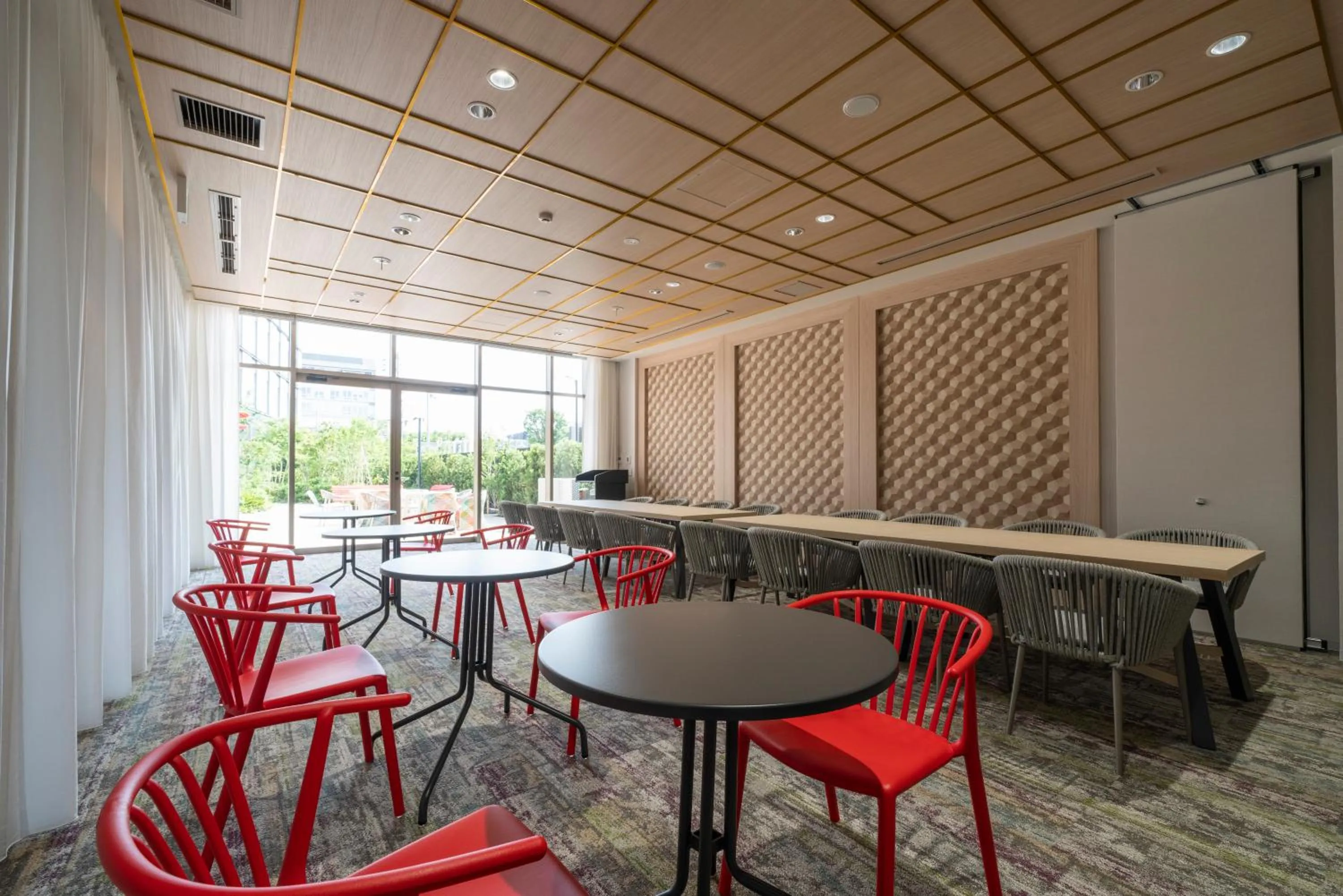 Communal lounge/ TV room in HOTEL μ STYLE INUYAMA experience