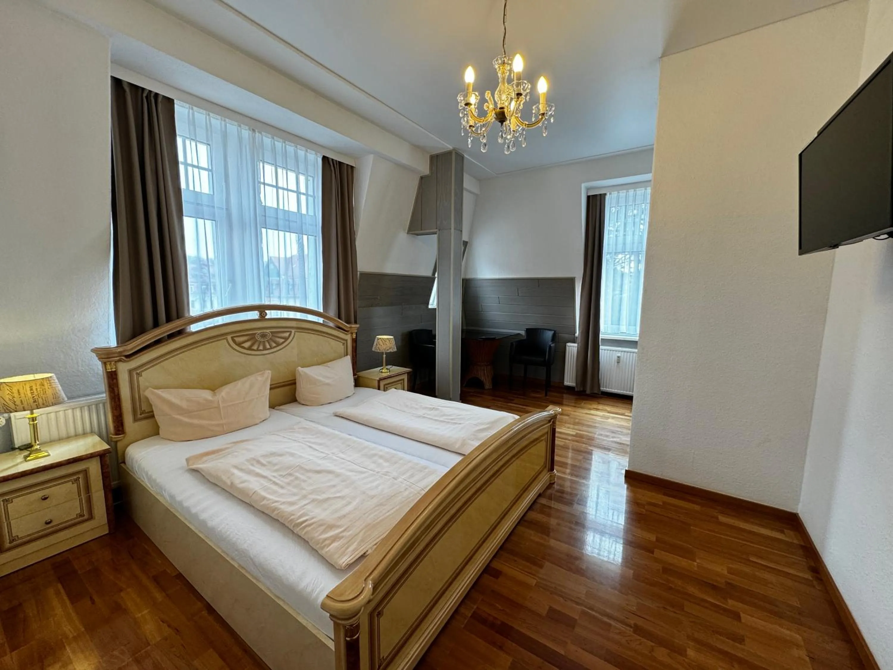 Bed in Hotel Zu den Linden