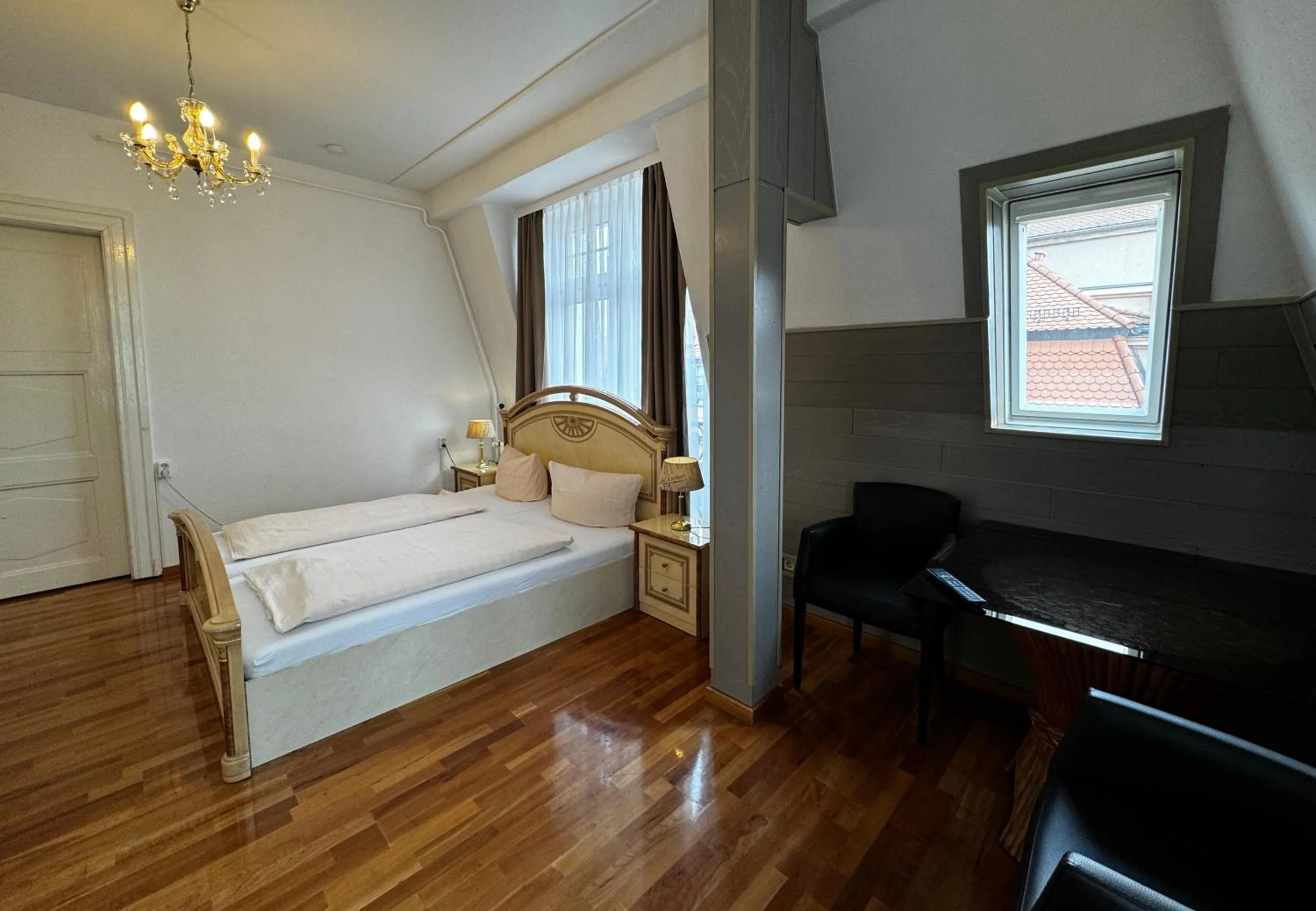 Bed in Hotel Zu den Linden