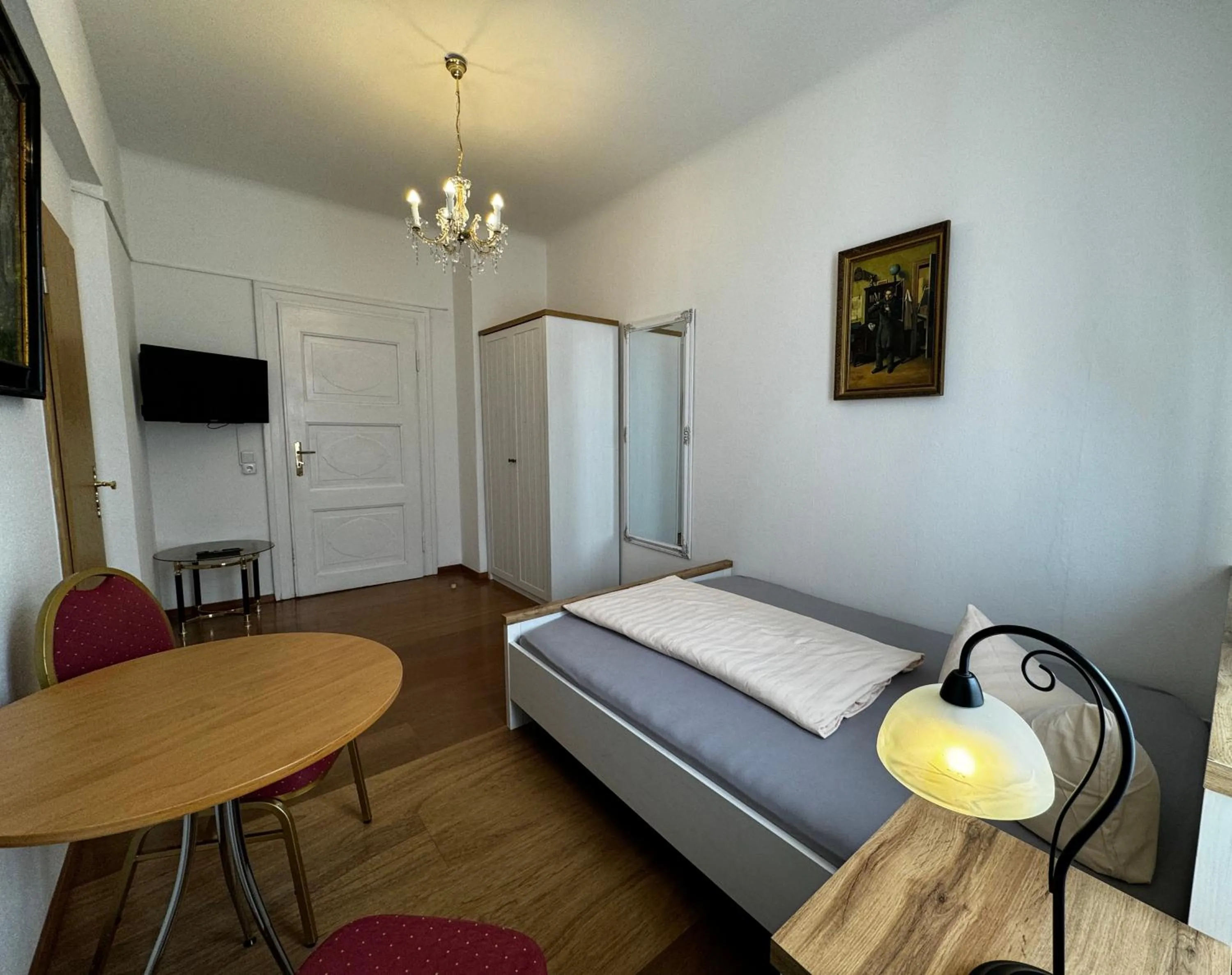 Bed in Hotel Zu den Linden