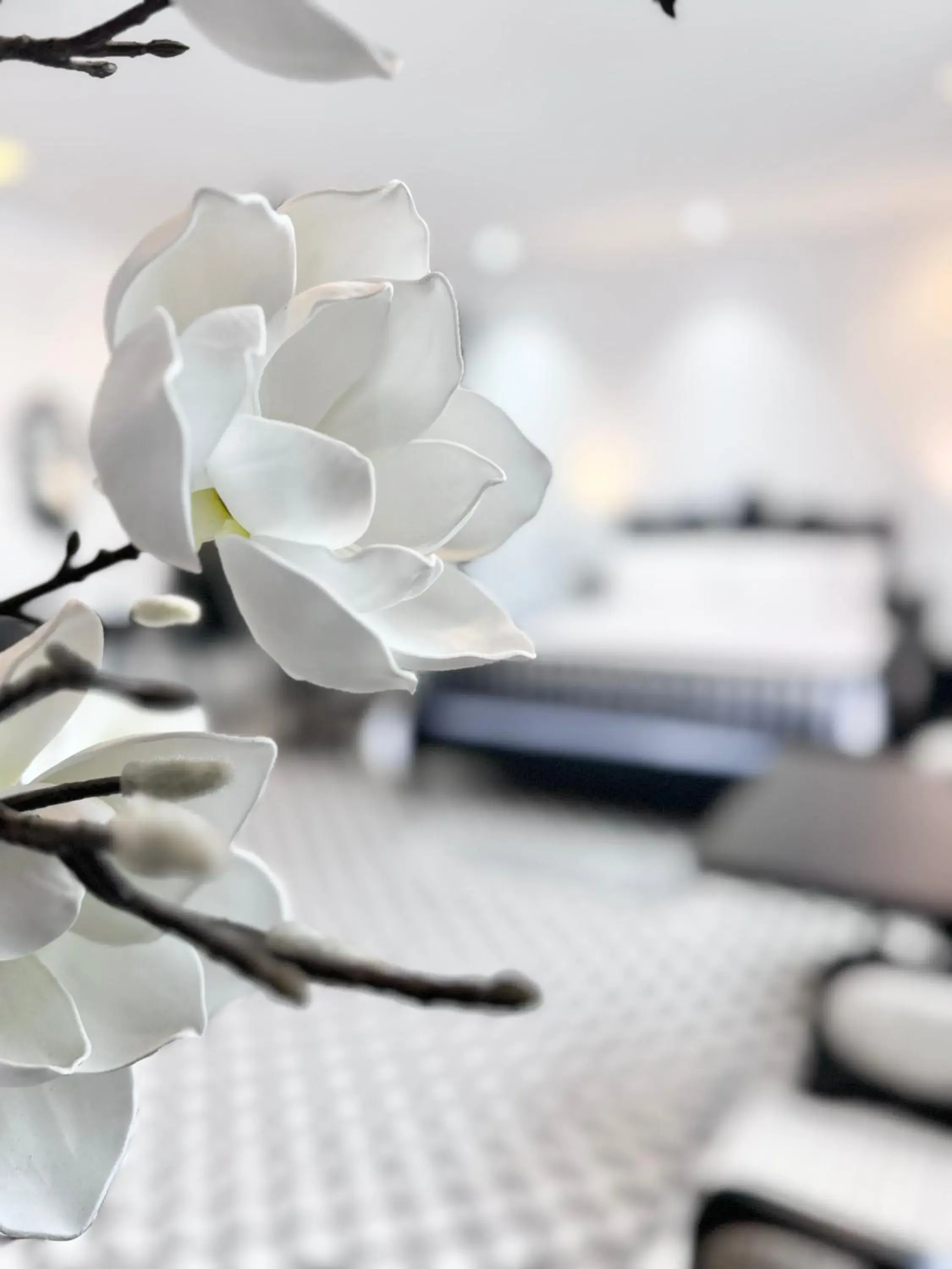 Bed in TTR Skypool View Hotel Bed in TTR Skypool View Hotel