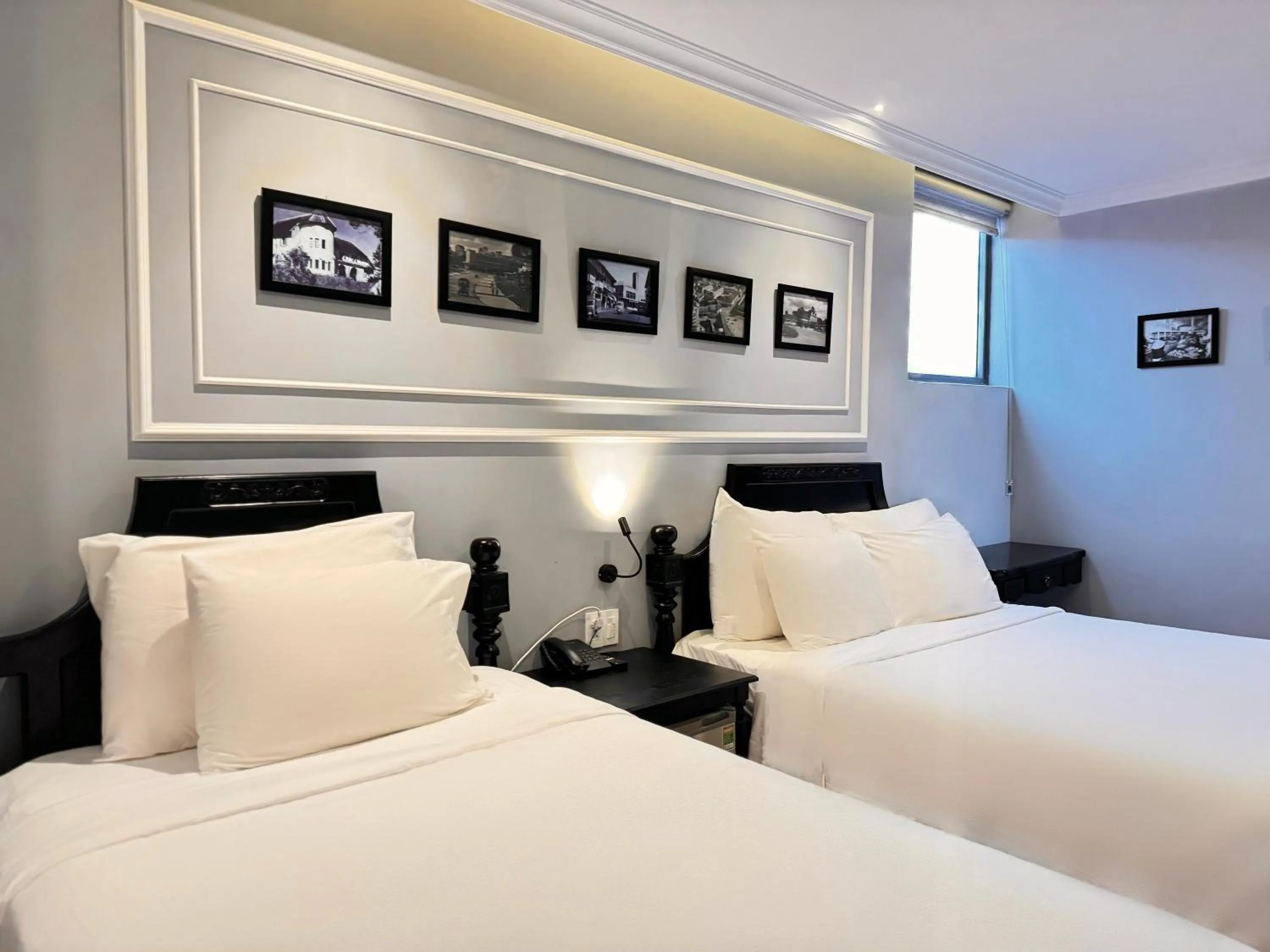 Bed in TTR Skypool View Hotel