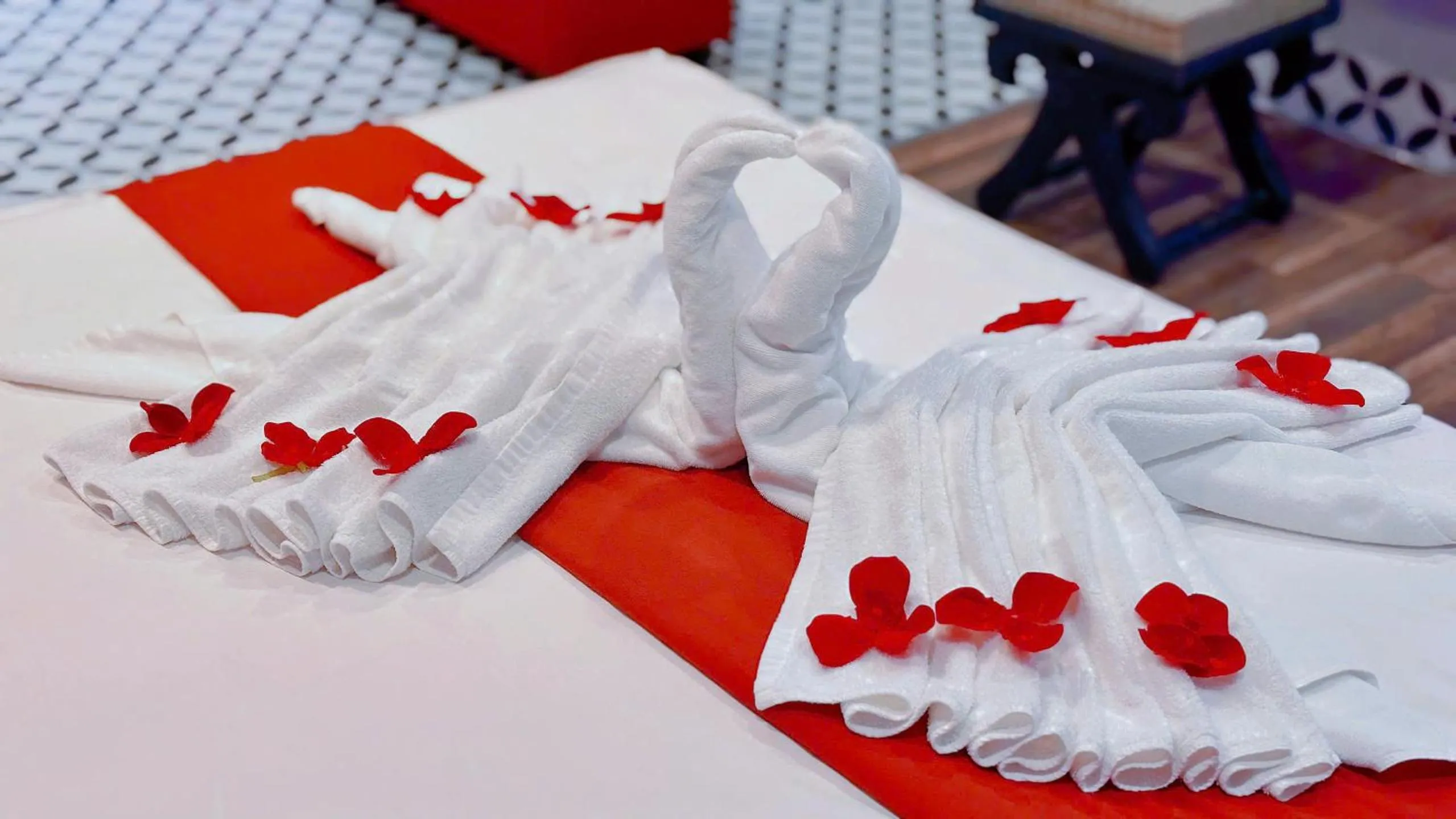 TTR Skypool View Hotel