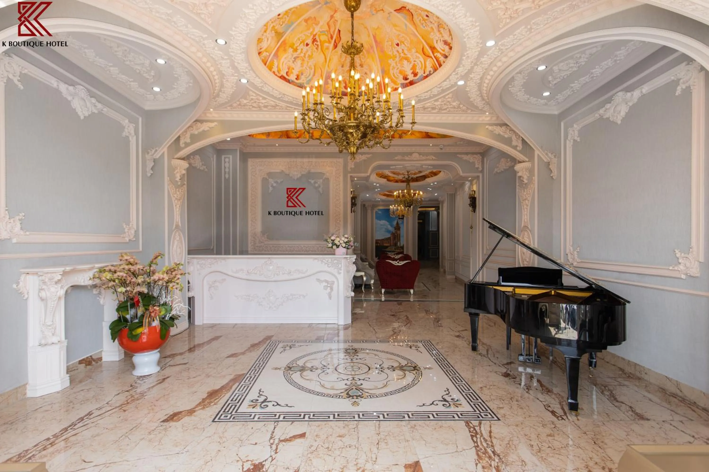 Living room in TTR Skypool View Hotel