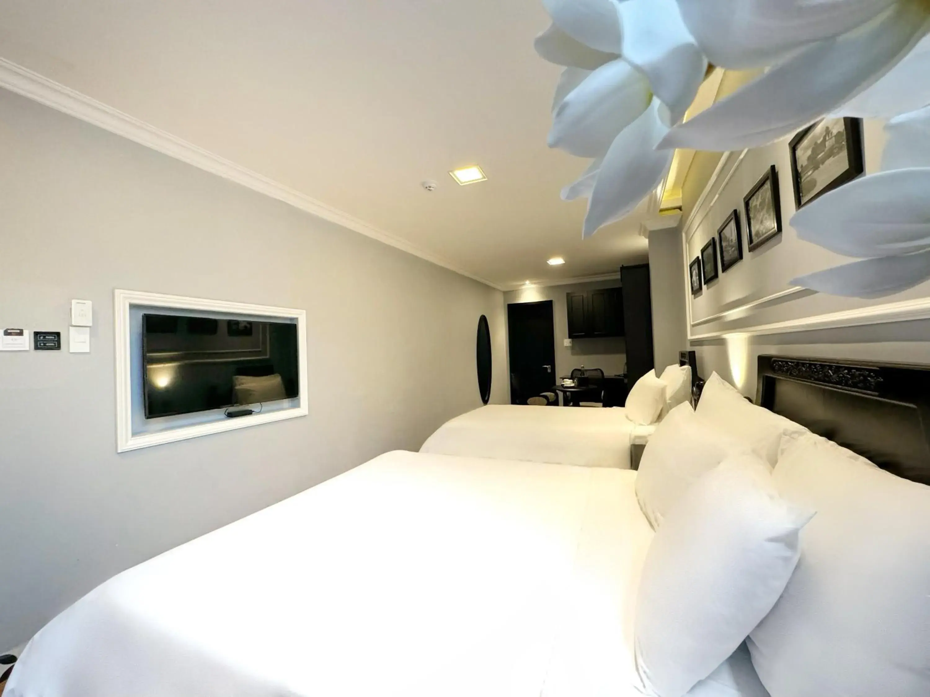 Bed in TTR Skypool View Hotel Bed in TTR Skypool View Hotel