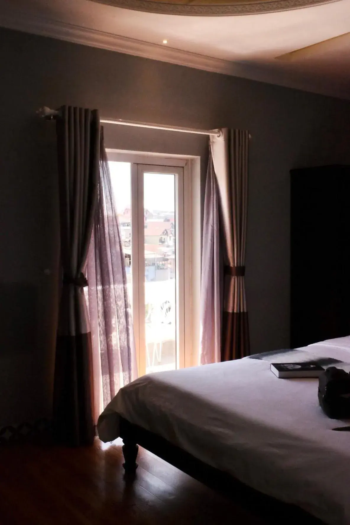 Bed in TTR Skypool View Hotel Bed in TTR Skypool View Hotel