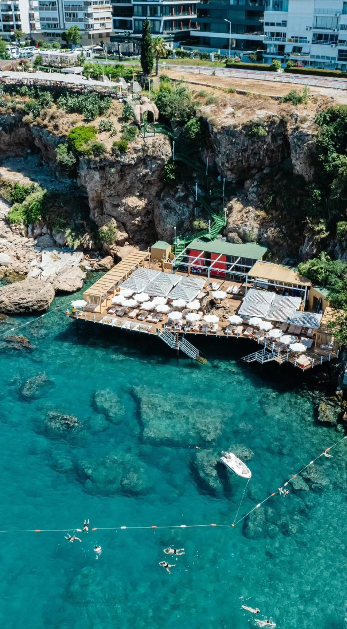 Beach in Lucky Monkey Hotel