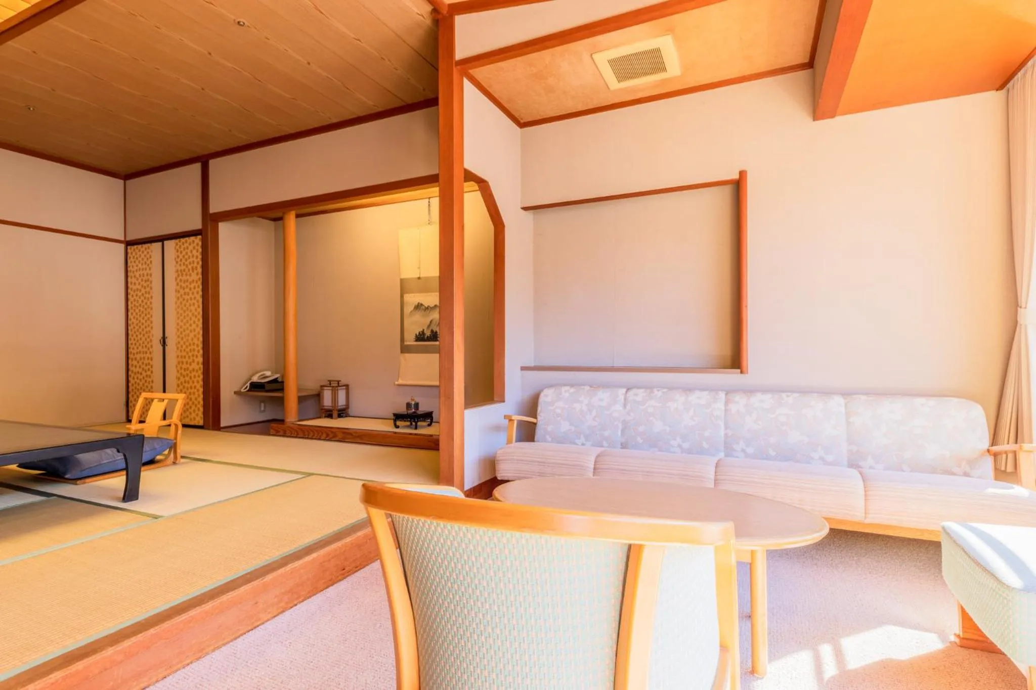 Living room in Hakone Yumoto Onsen Hotel Kajikaso