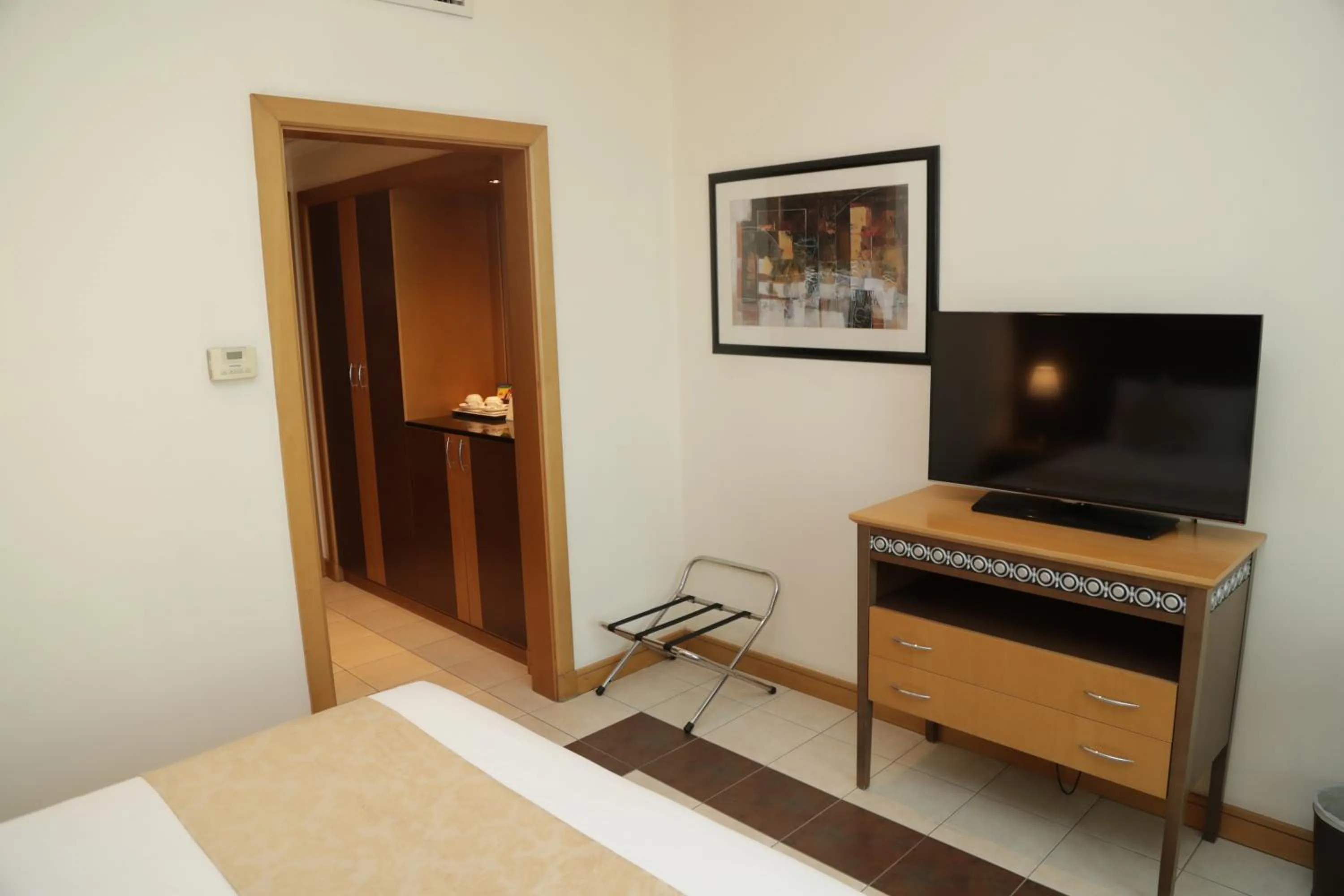 Property building, Bed in Copthorne Al Jahra Hotel & Resort