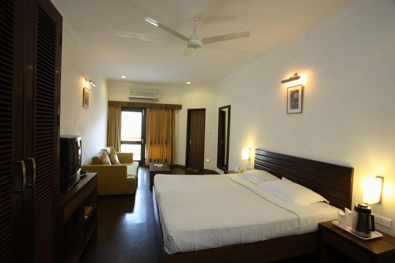 Bed in Timber Trail Base Resort - At the Foothills of Adventure