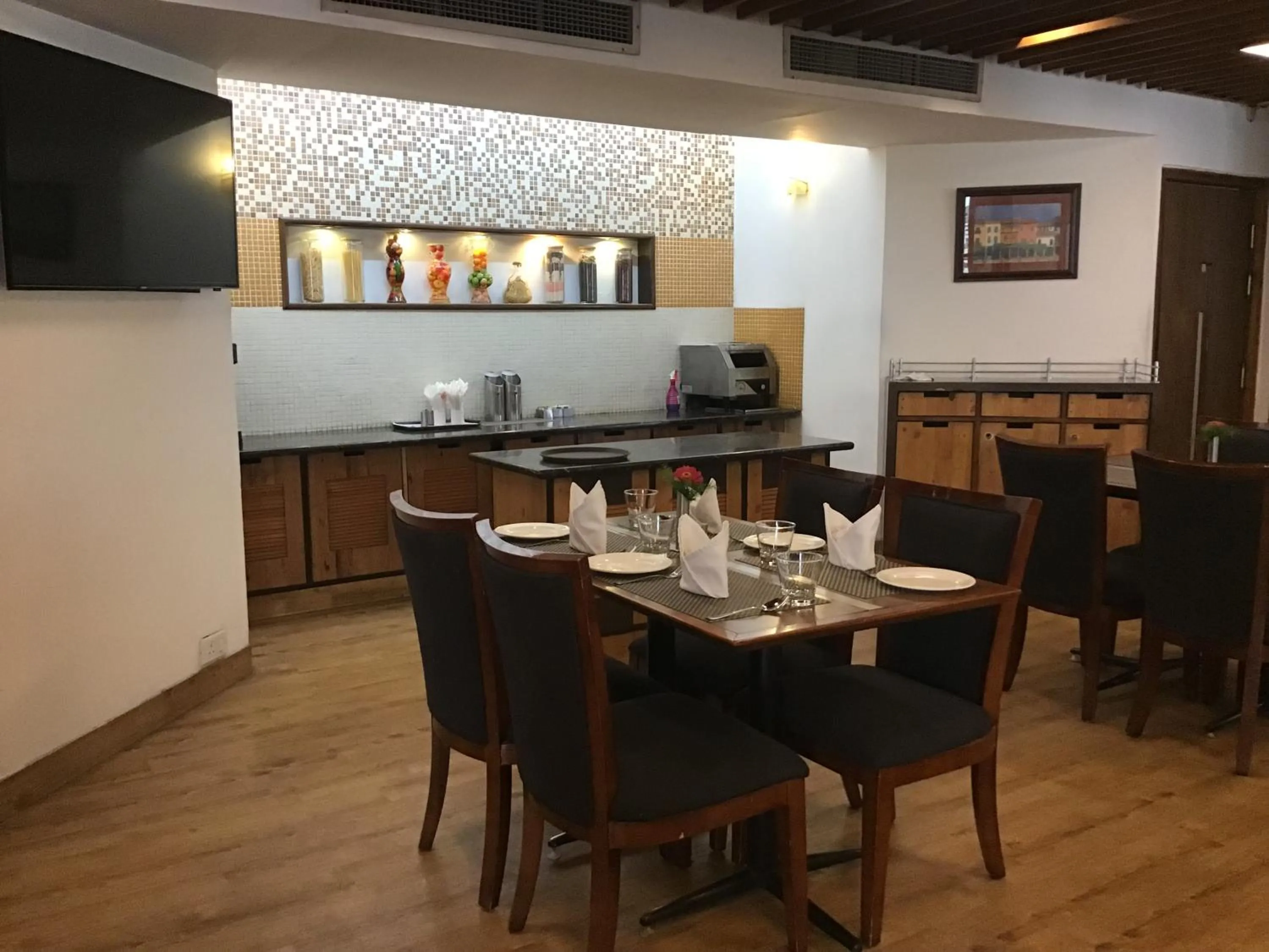 Restaurant/places to eat in Timber Trail Base Resort - At the Foothills of Adventure