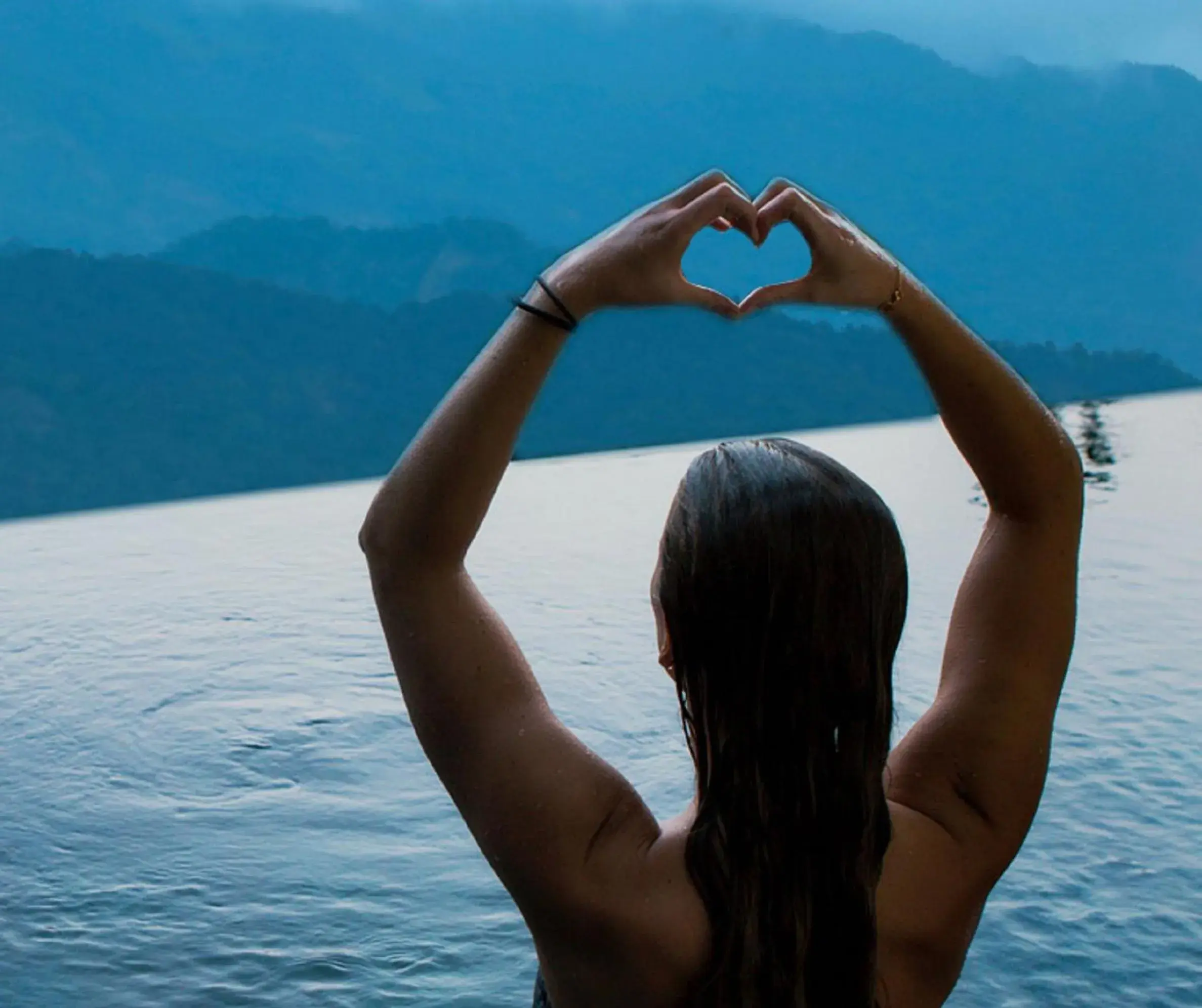 Swimming pool in Au Revoir Wellness Resort, Malampuzha Swimming pool in Au Revoir Wellness Resort, Malampuzha