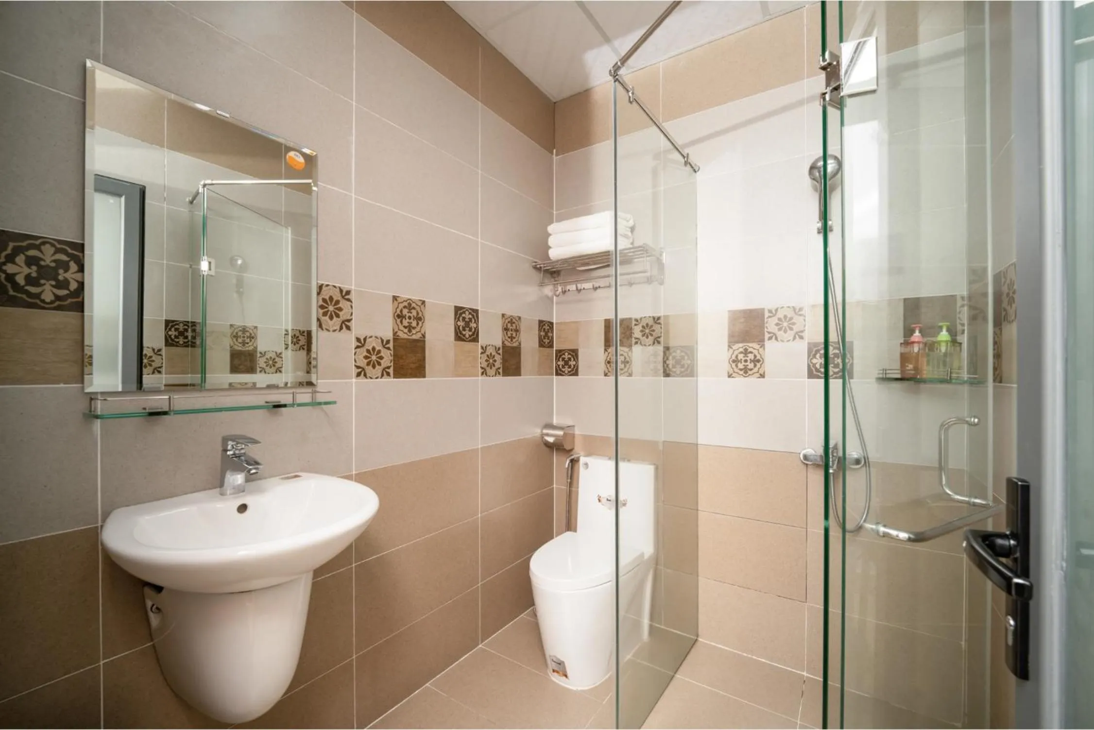 Shower in AN Boutique Hotel