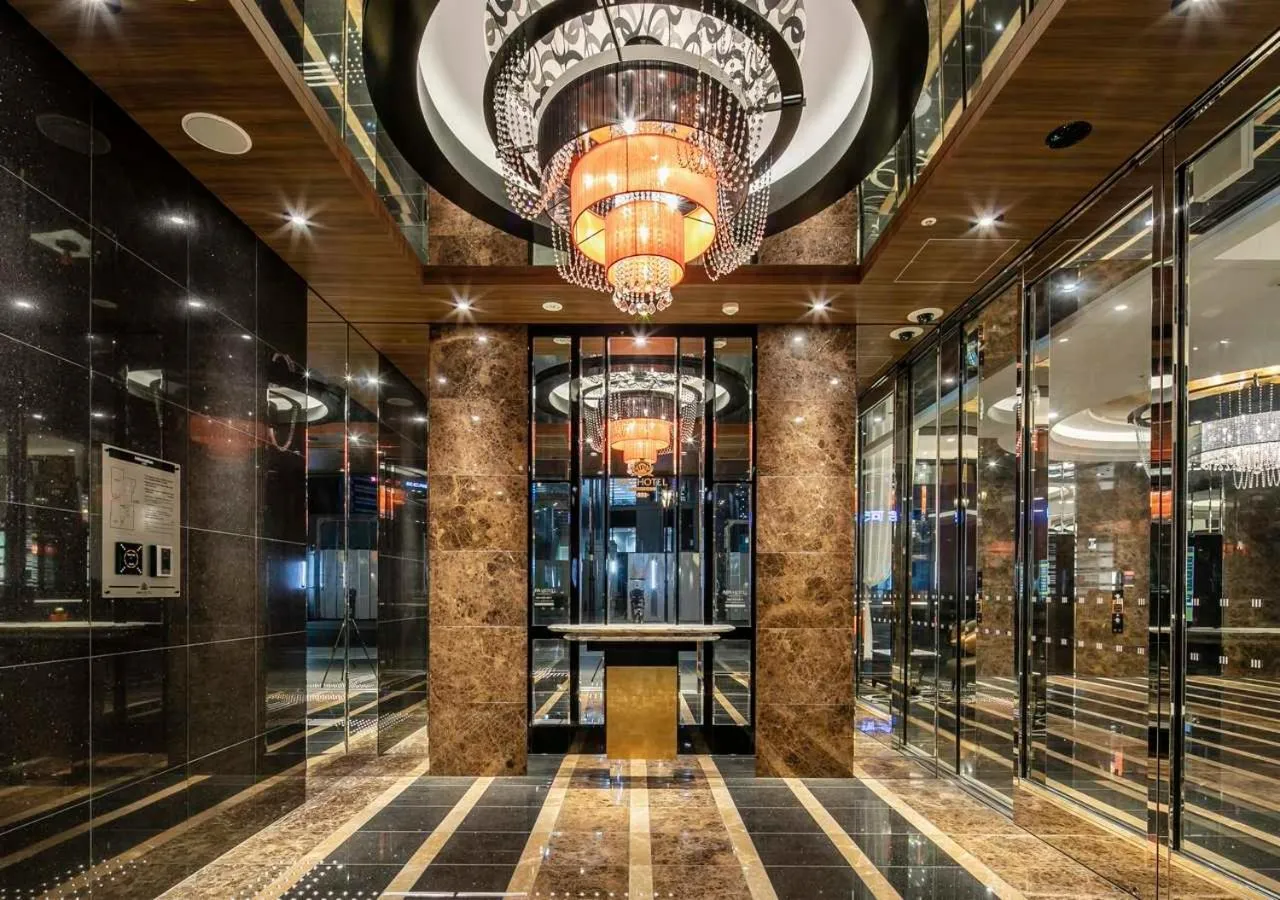 Lobby or reception in APA Hotel Nagoya Ekimae