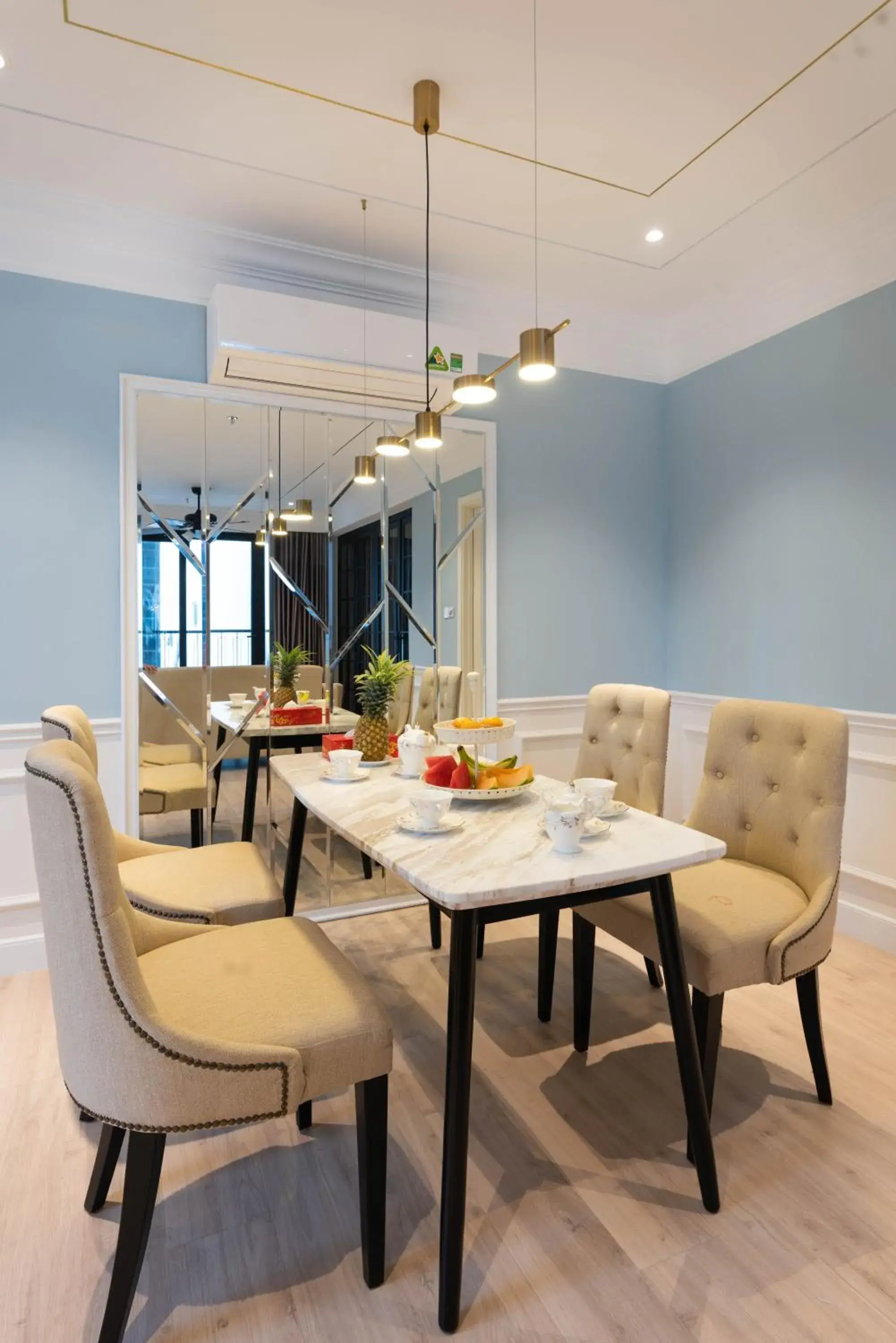 Superior Apartment - single occupancy in Louis Mo Apartment Superior Apartment - single occupancy in Louis Mo Apartment