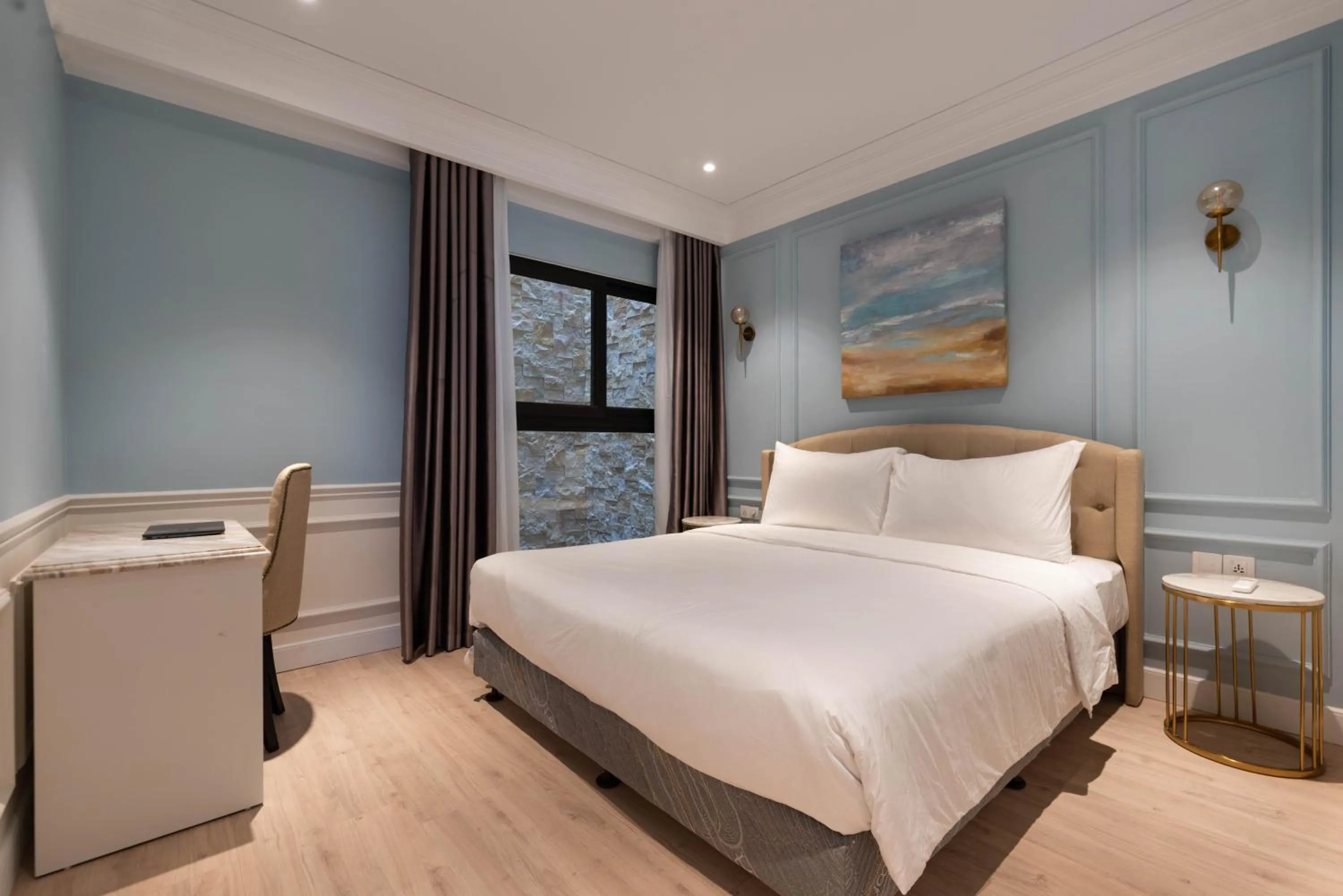 Bed in Louis Mo Apartment