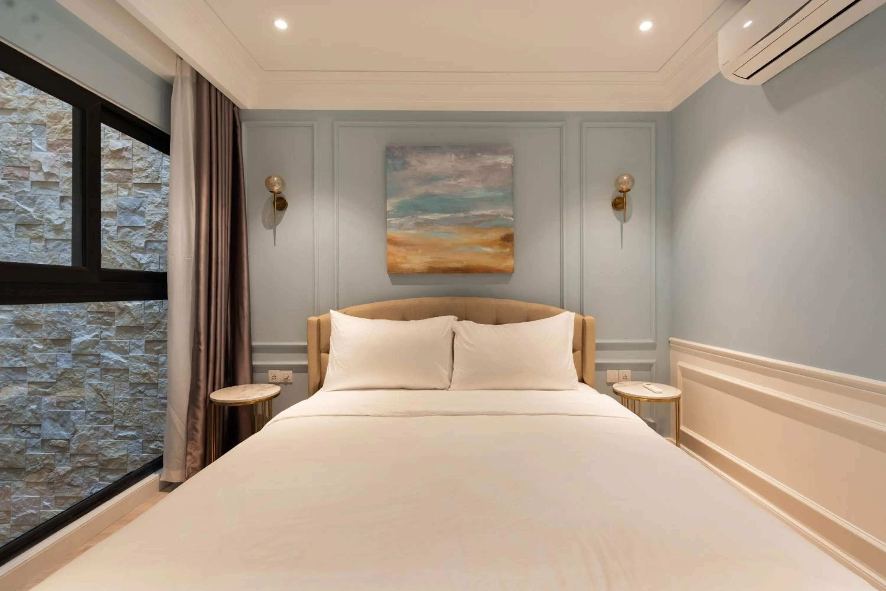 Bed in Louis Mo Apartment