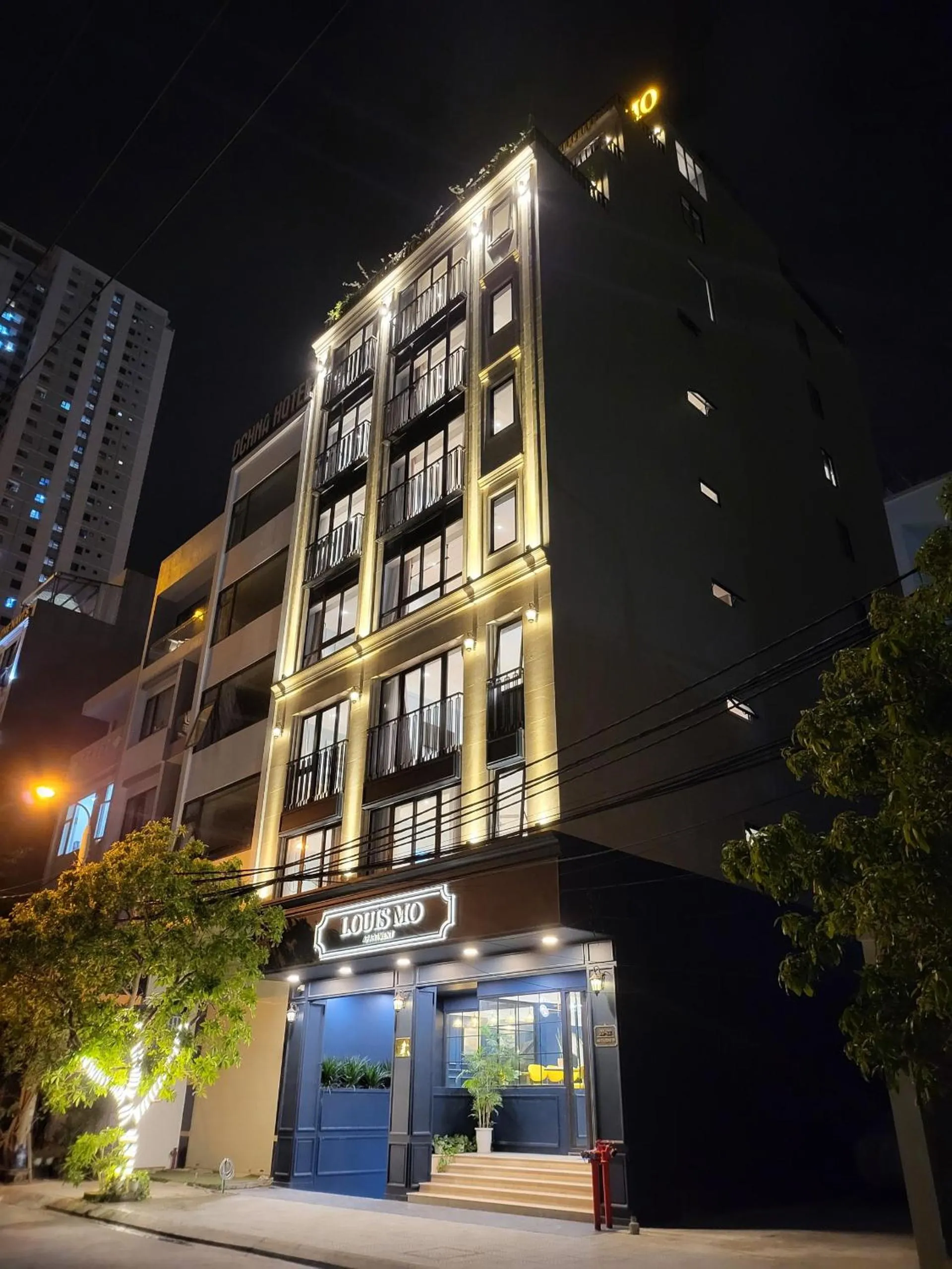 Property building in Louis Mo Apartment