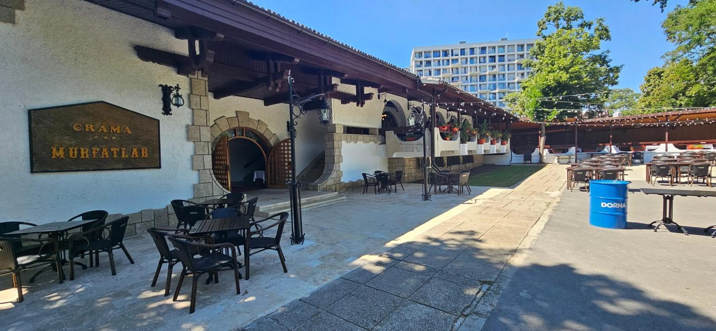 Restaurant/places to eat in Ilinca