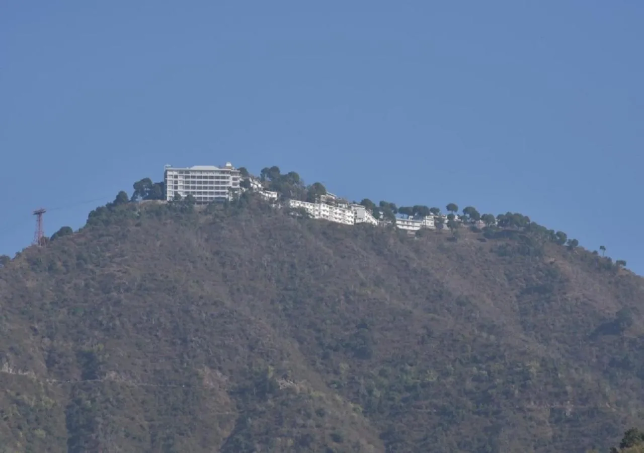 Property building in Timber Trail Heights & Terraces-Cable Car Escape