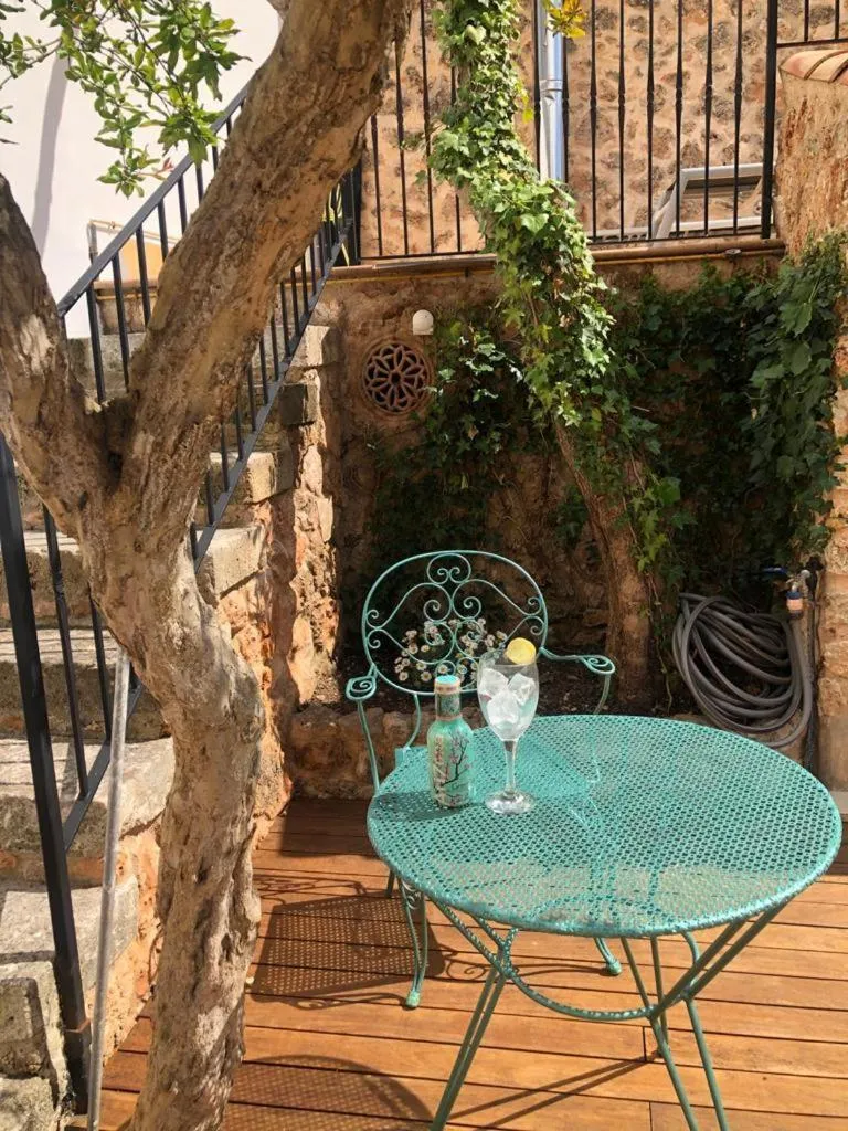 Swimming pool in PETIT HOTEL ALGAIDA