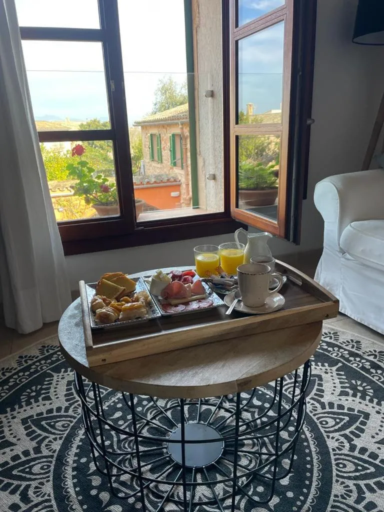 PETIT HOTEL ALGAIDA
