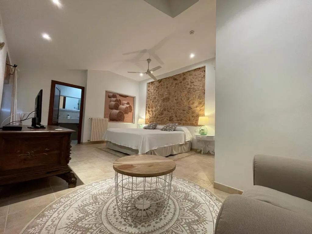 Bed in PETIT HOTEL ALGAIDA