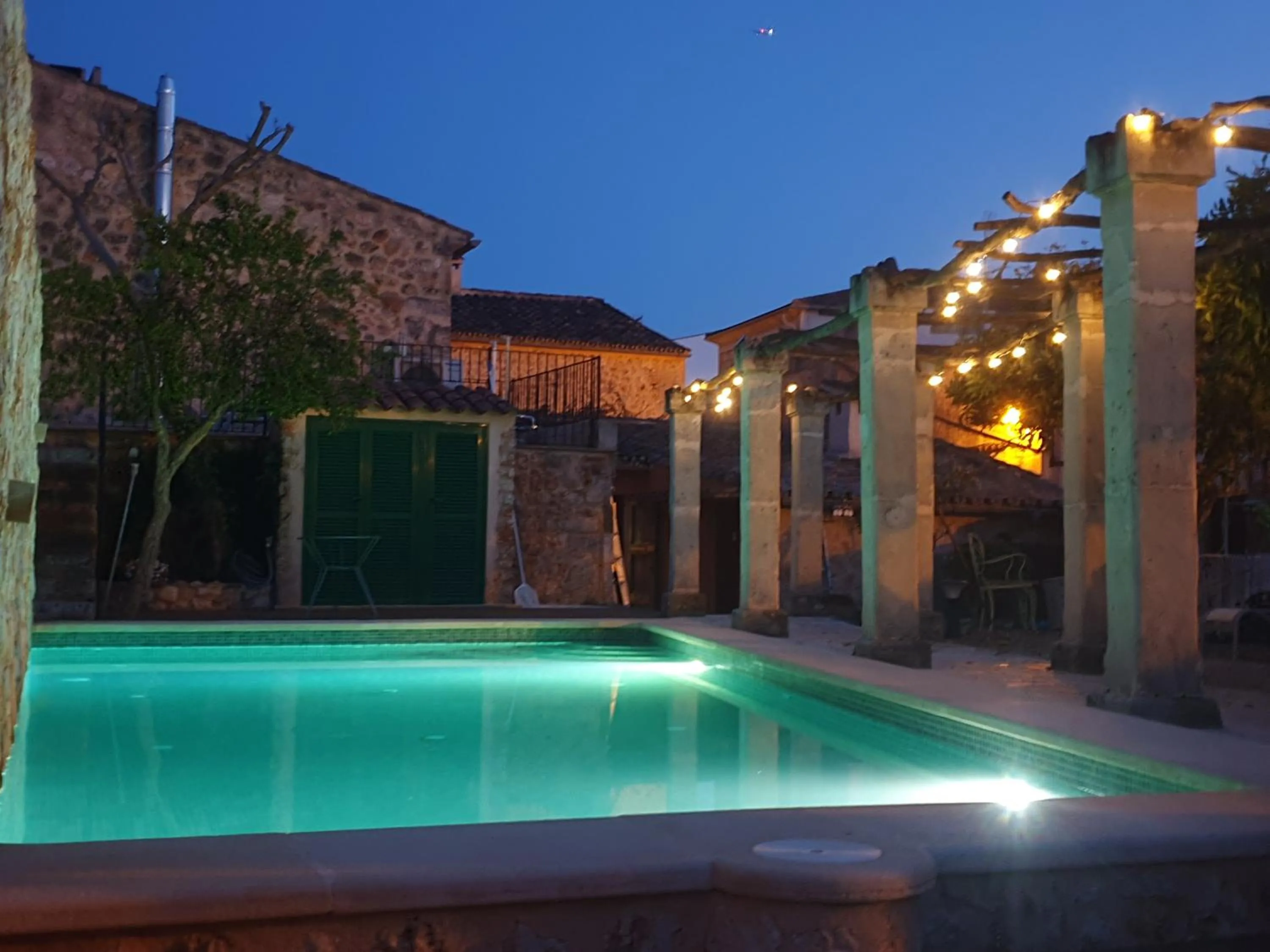 Night in PETIT HOTEL ALGAIDA