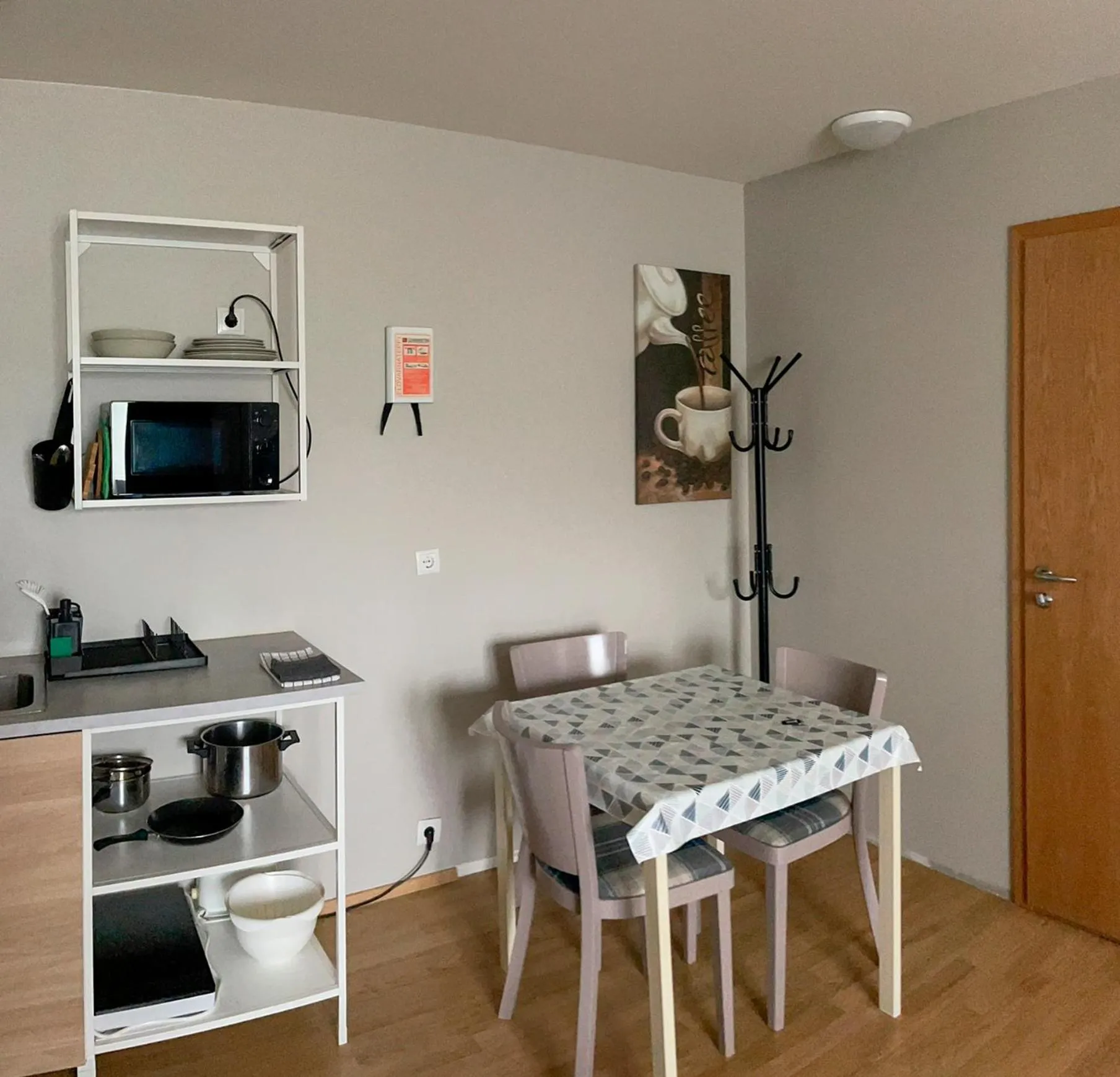 Kitchen or kitchenette in Stöð Guesthouse and apartments